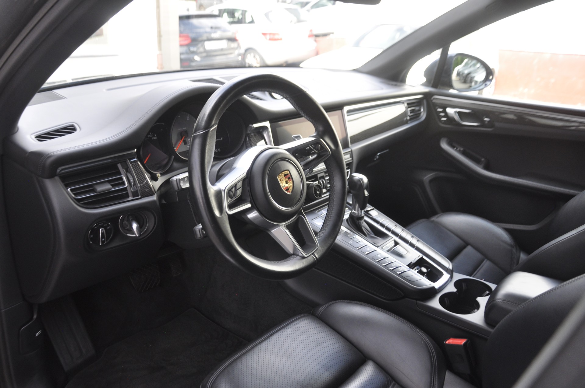 PORSCHE Macan S PDK-image-5