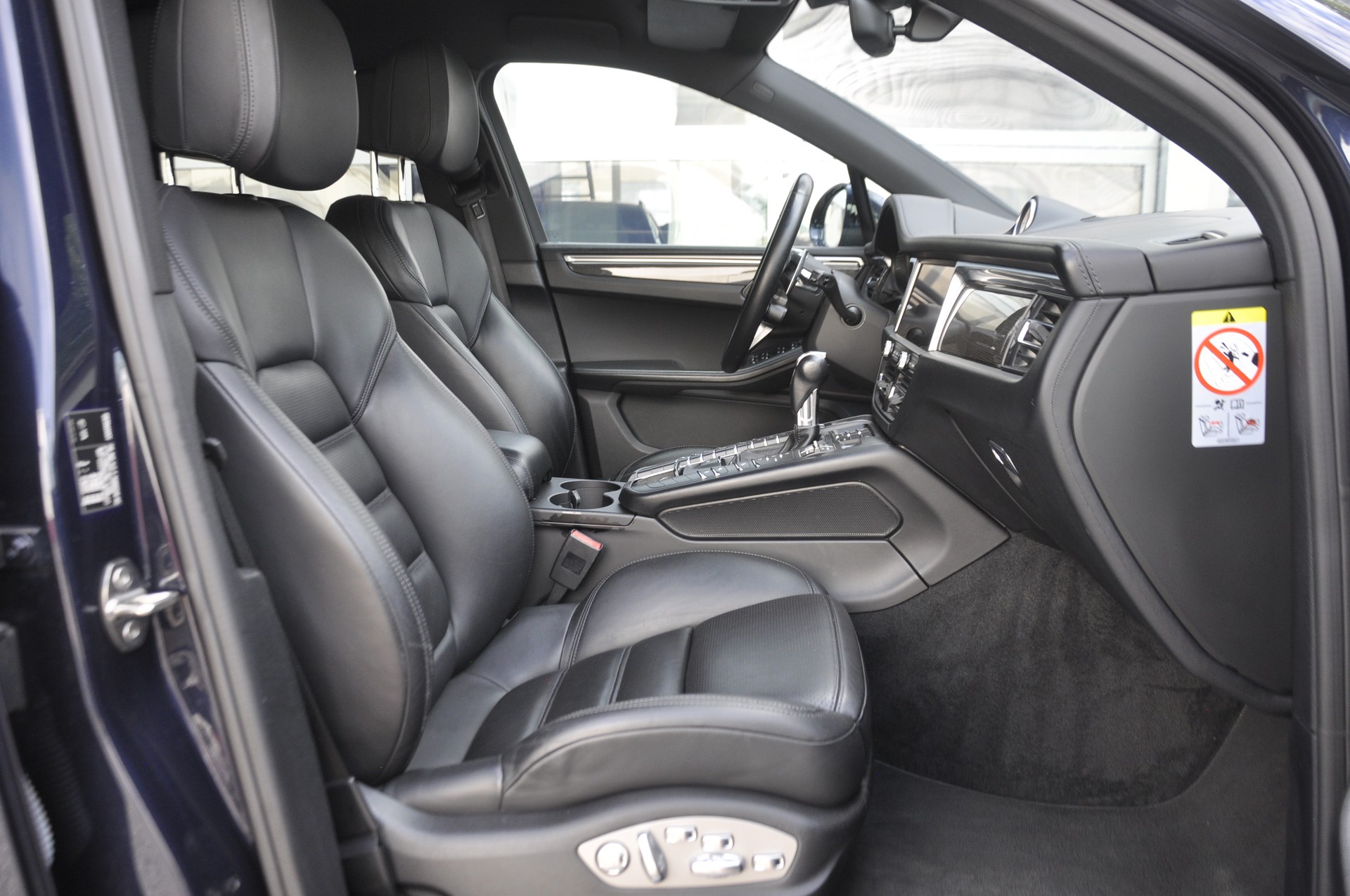 PORSCHE Macan S PDK-image-7