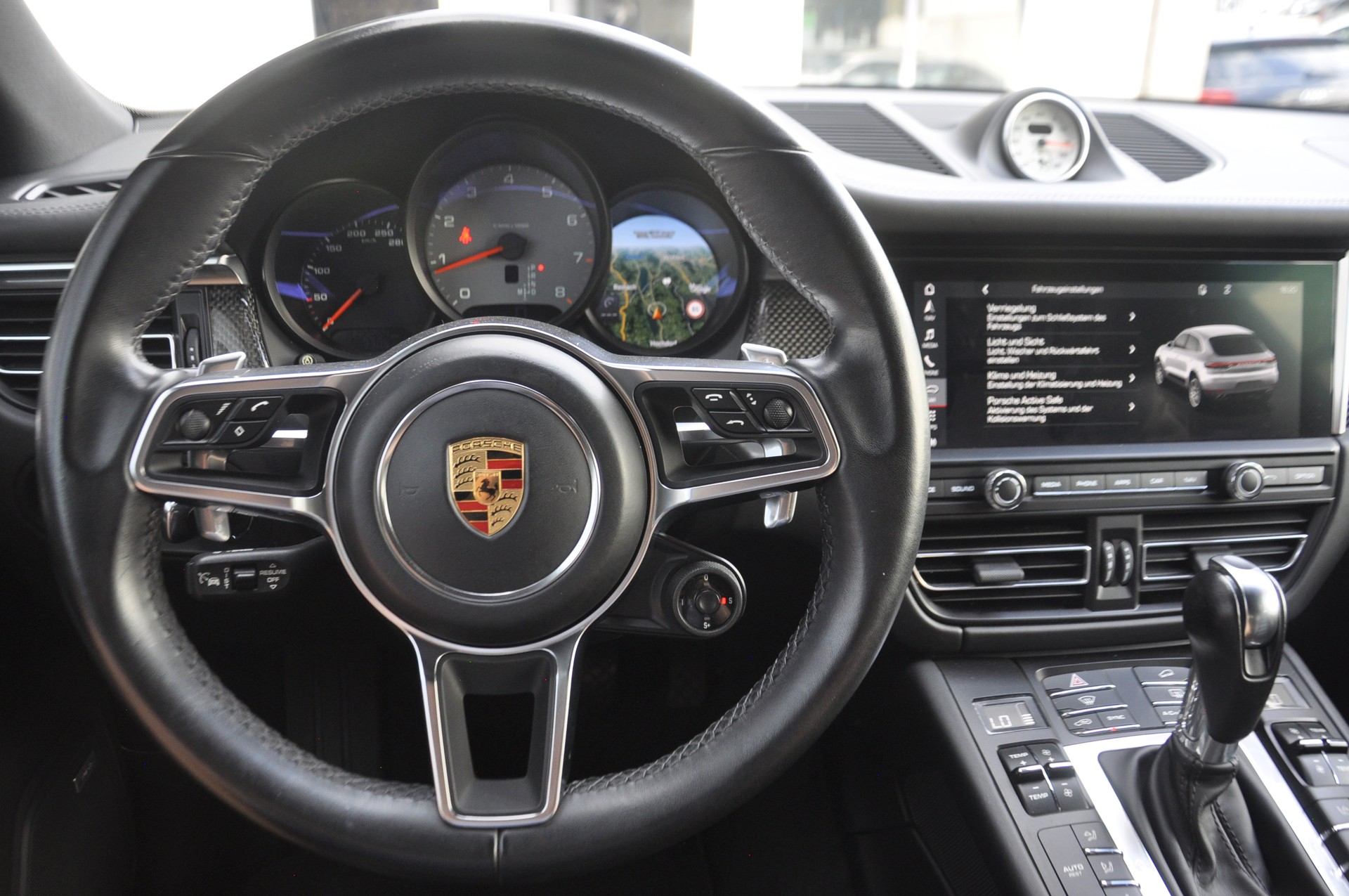 PORSCHE Macan S PDK-image-9