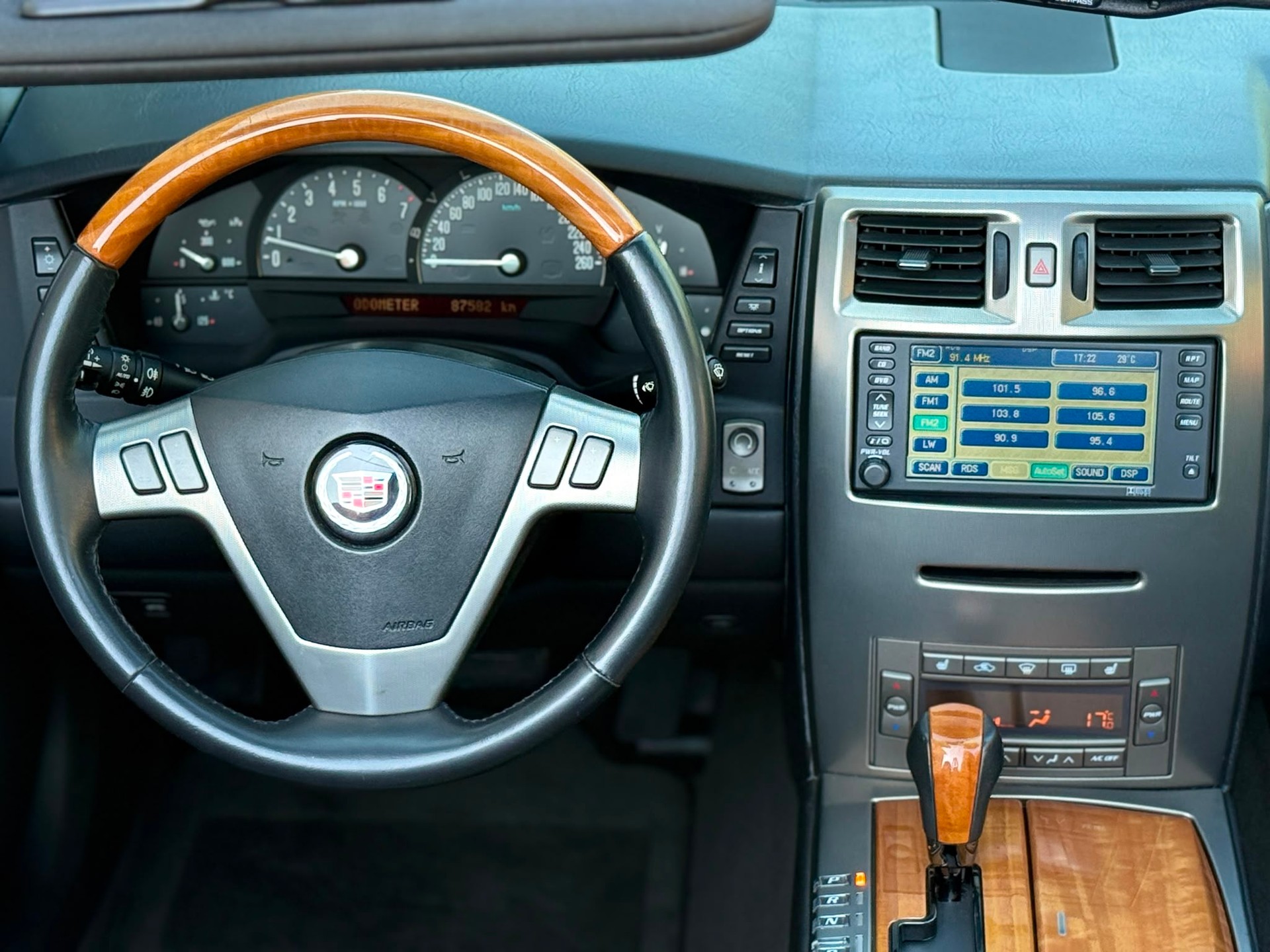 CADILLAC XLR 4.6 V8-image-15