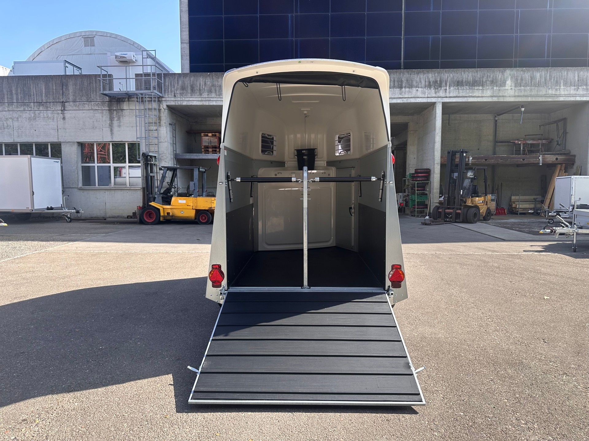 HUMBAUR Equitos Alu Plus 2400-image-13