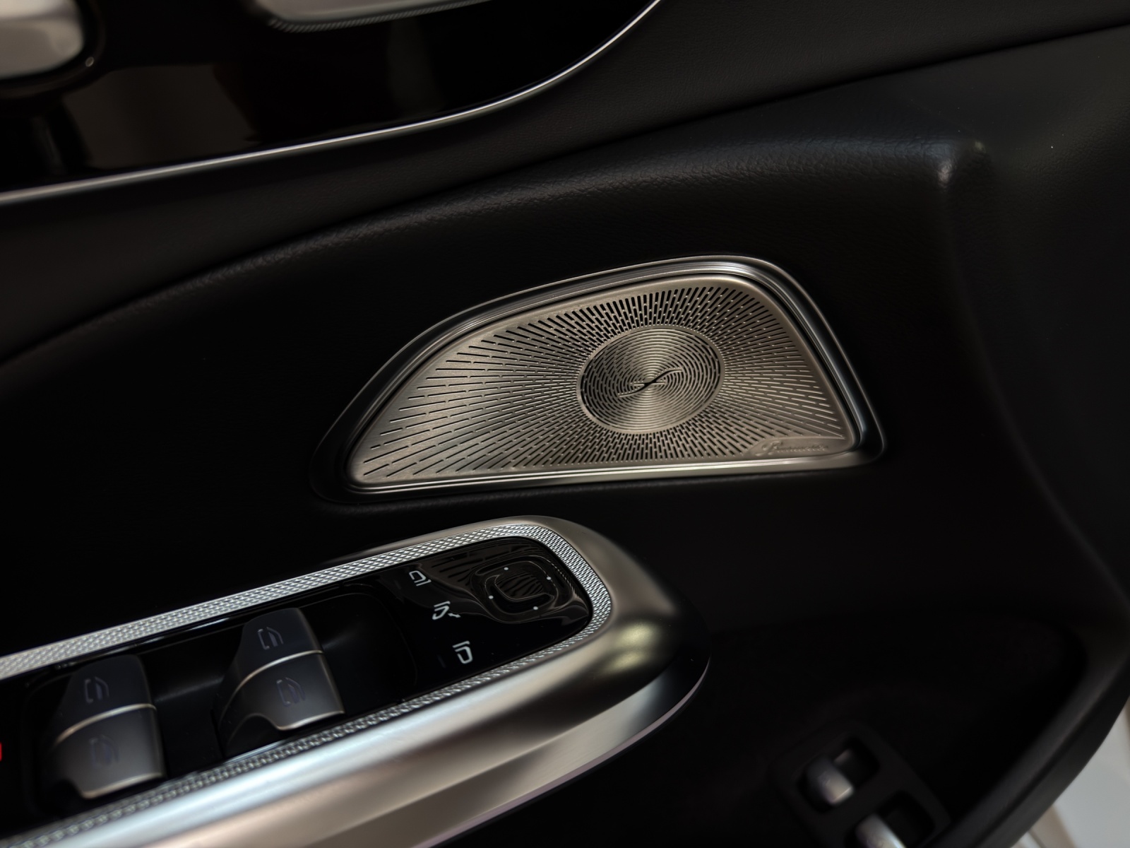 MERCEDES-BENZ E 53 AMG Hybrid 4M / Distronic / 360 Grad Kamera / Head-Up Display-image-15