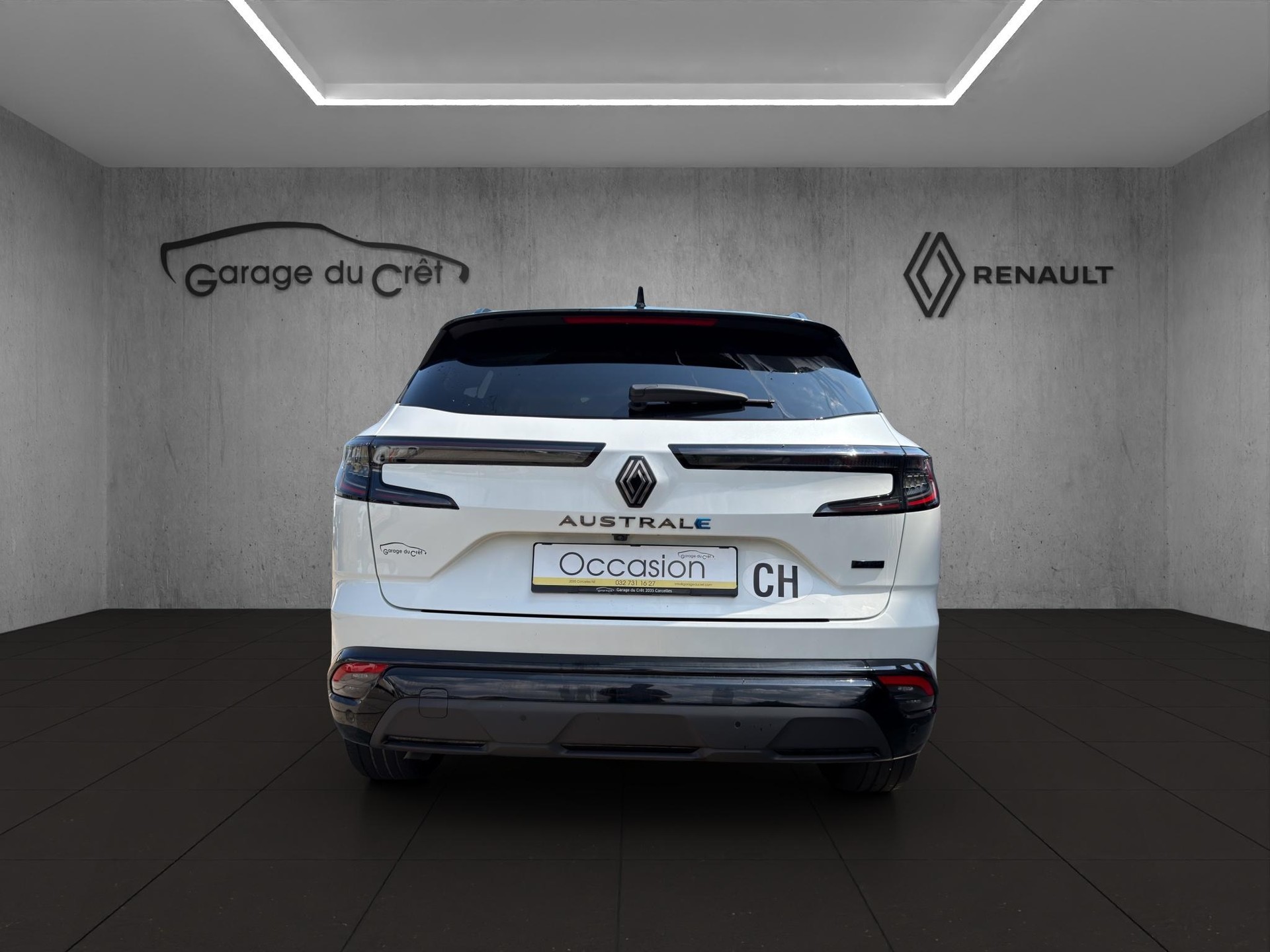 RENAULT Austral 1.2 E-Tech iconic esprit Alpine-showroom-element-3