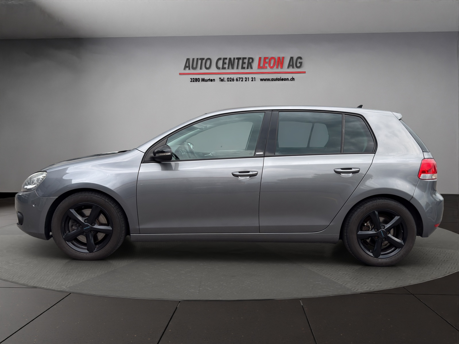 VW Golf 2.0 TDI Style 4Motion-image-2