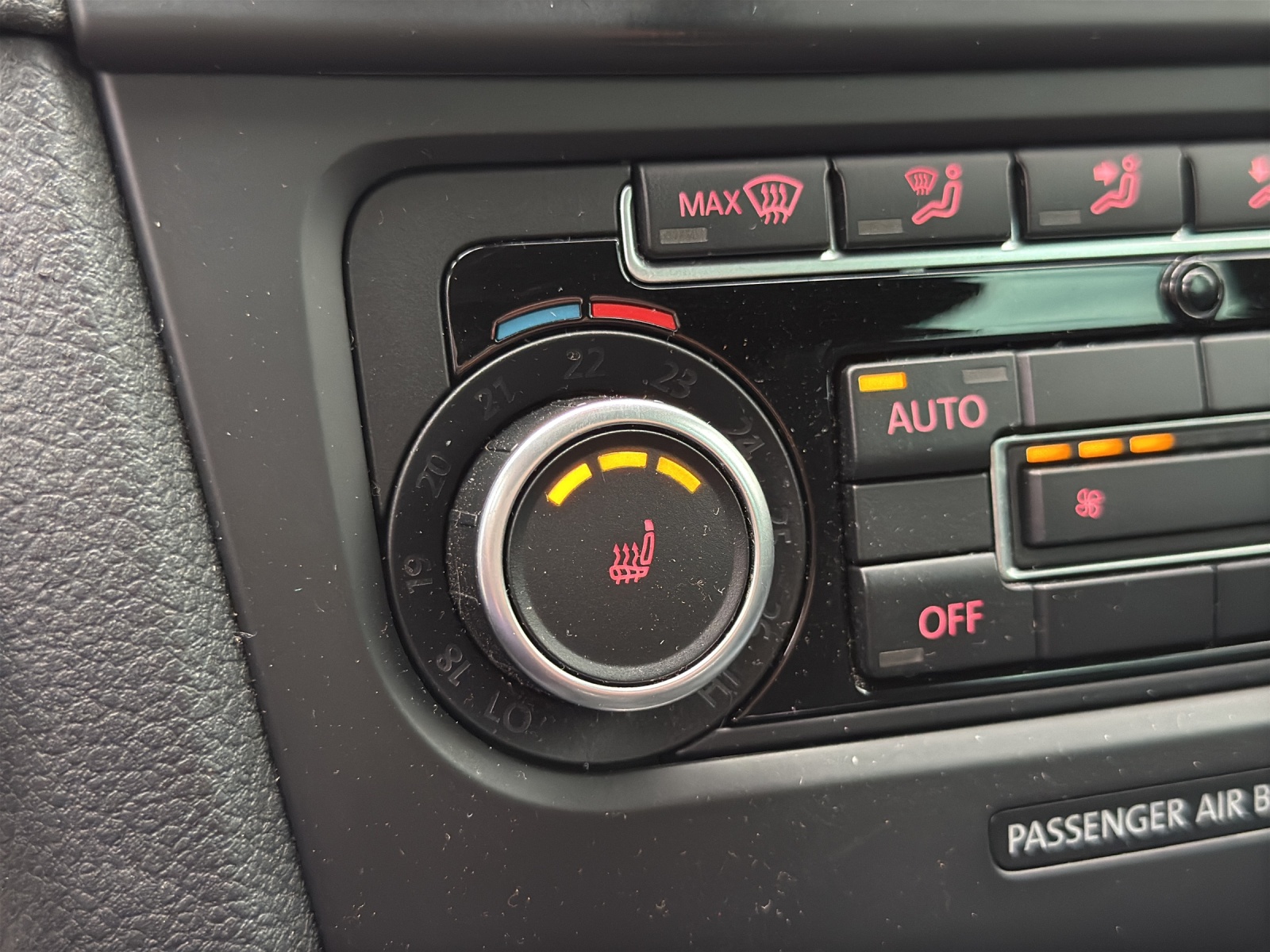 VW Golf 2.0 TDI Style 4Motion-image-27