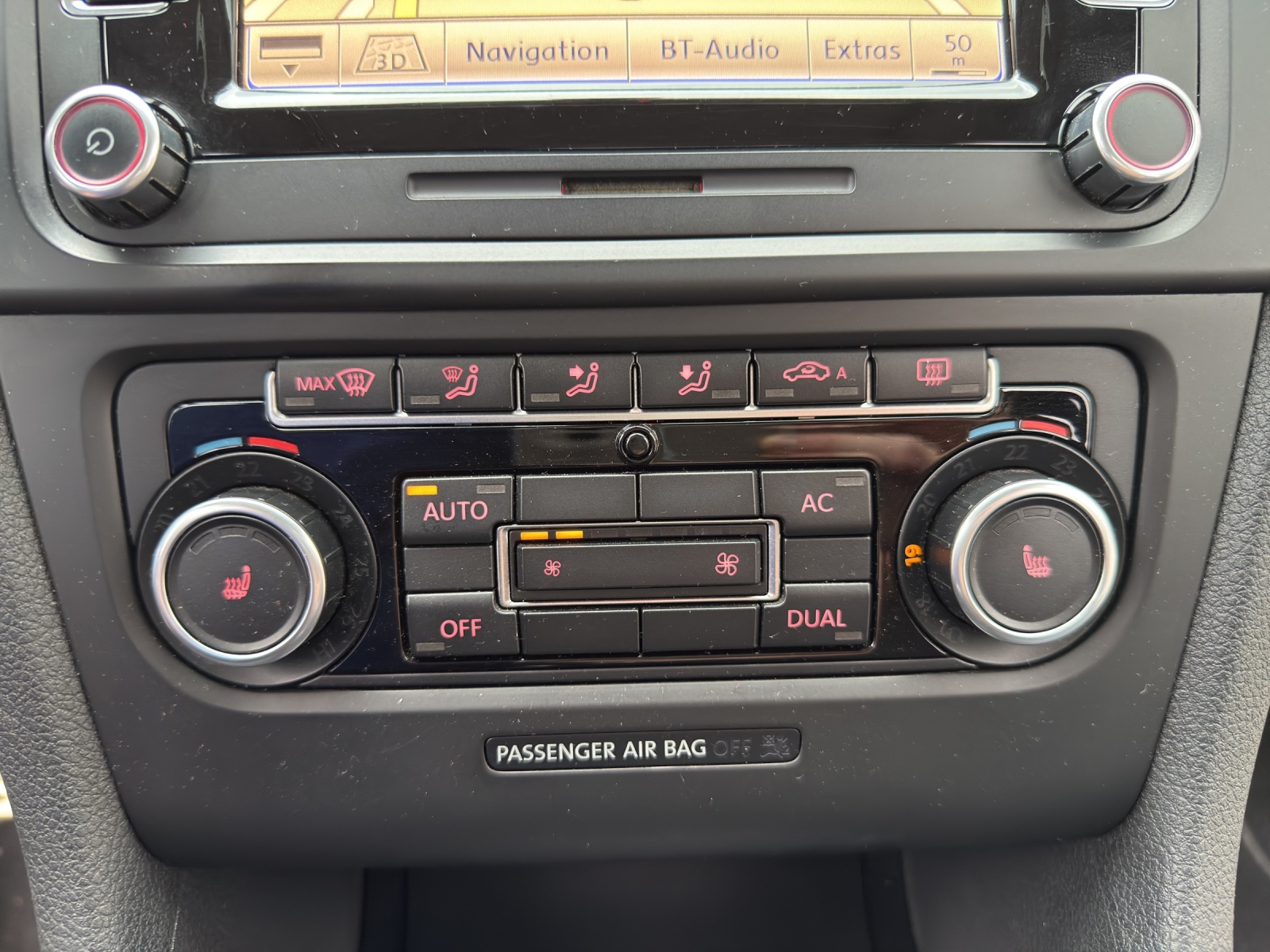 VW Golf 2.0 TDI Style 4Motion-image-15