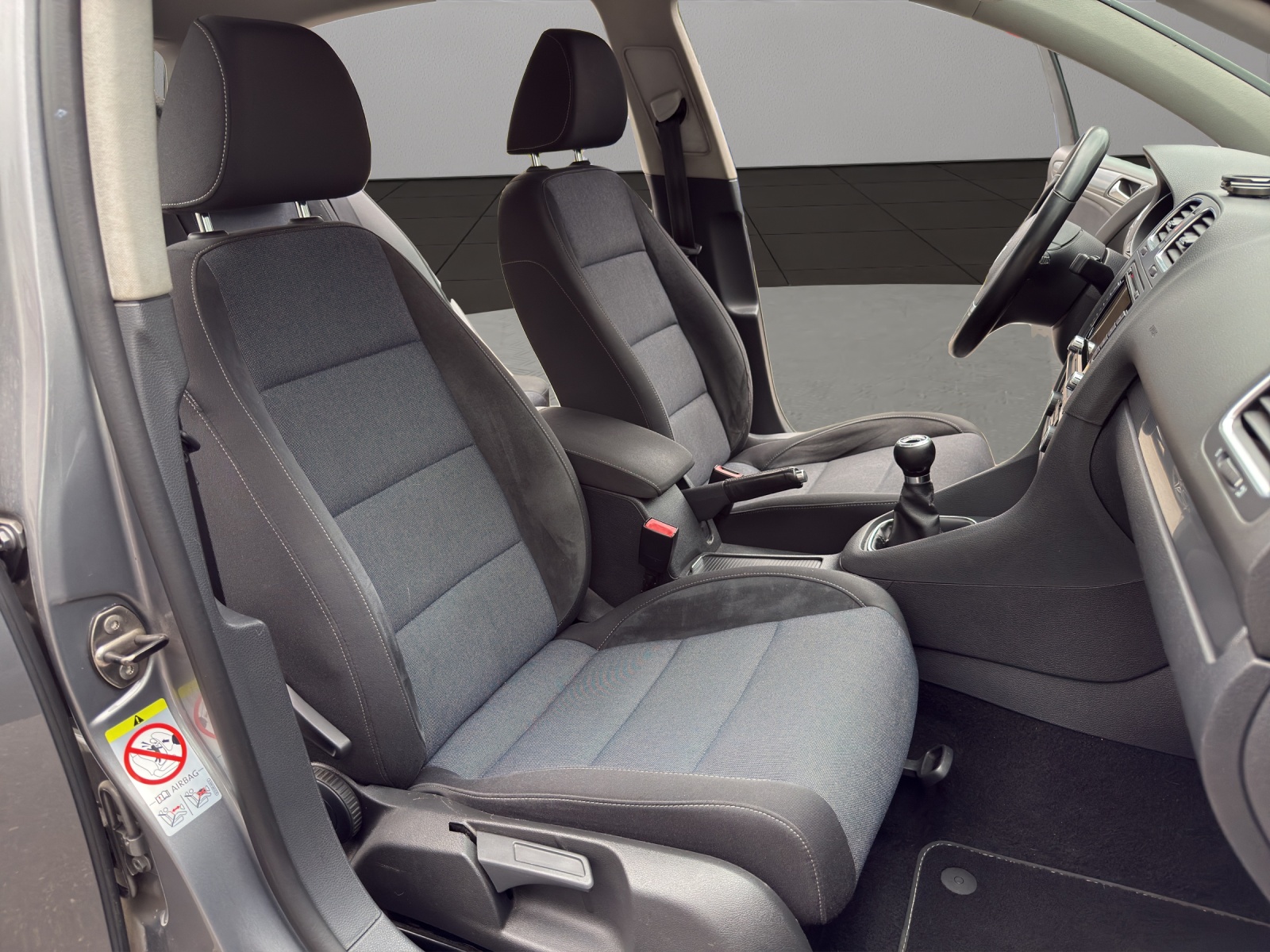 VW Golf 2.0 TDI Style 4Motion-image-16