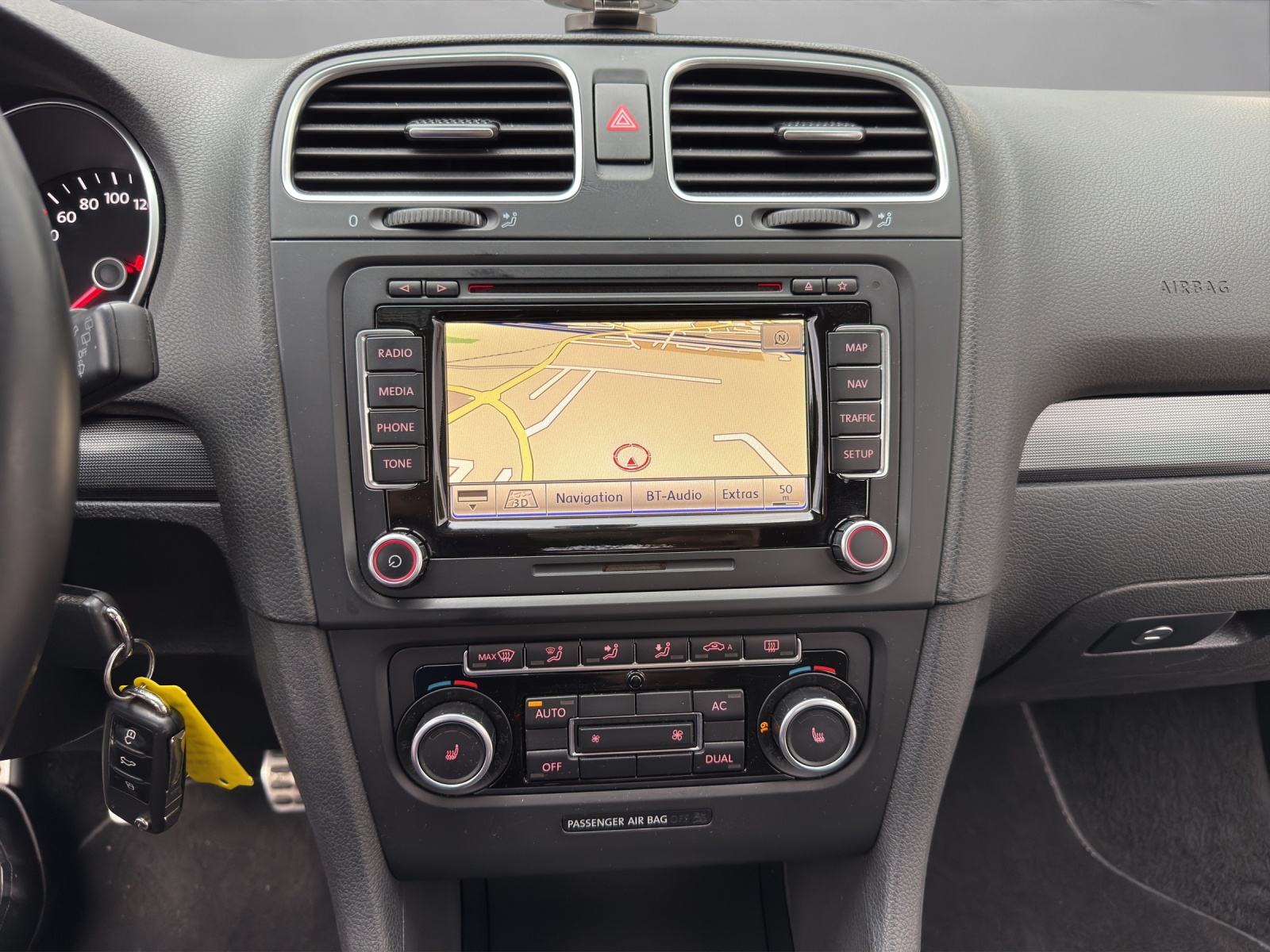 VW Golf 2.0 TDI Style 4Motion-image-14