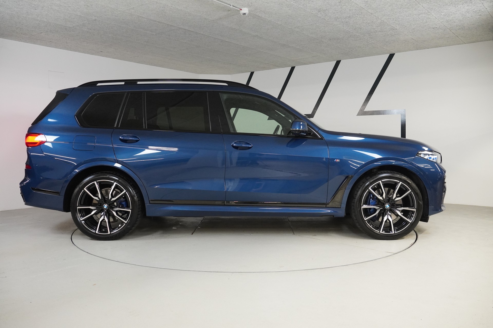 BMW X7 xDrive 48V 40d Steptronic-image-7