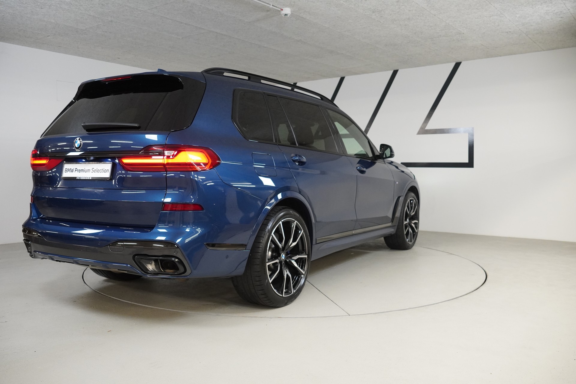 BMW X7 xDrive 48V 40d Steptronic-image-6