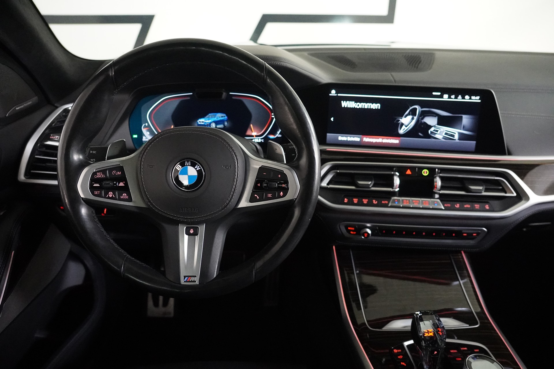 BMW X7 xDrive 48V 40d Steptronic-image-21