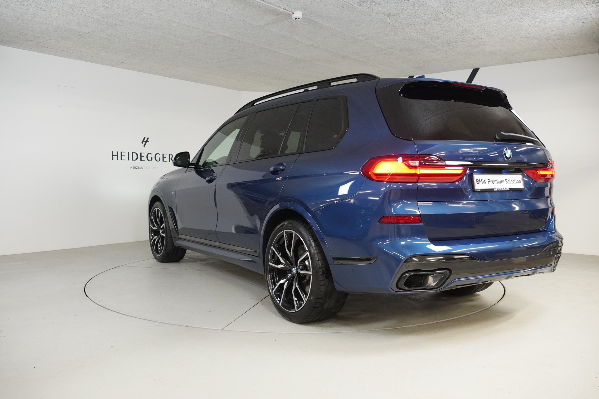 BMW X7 xDrive 48V 40d Steptronic-image-4