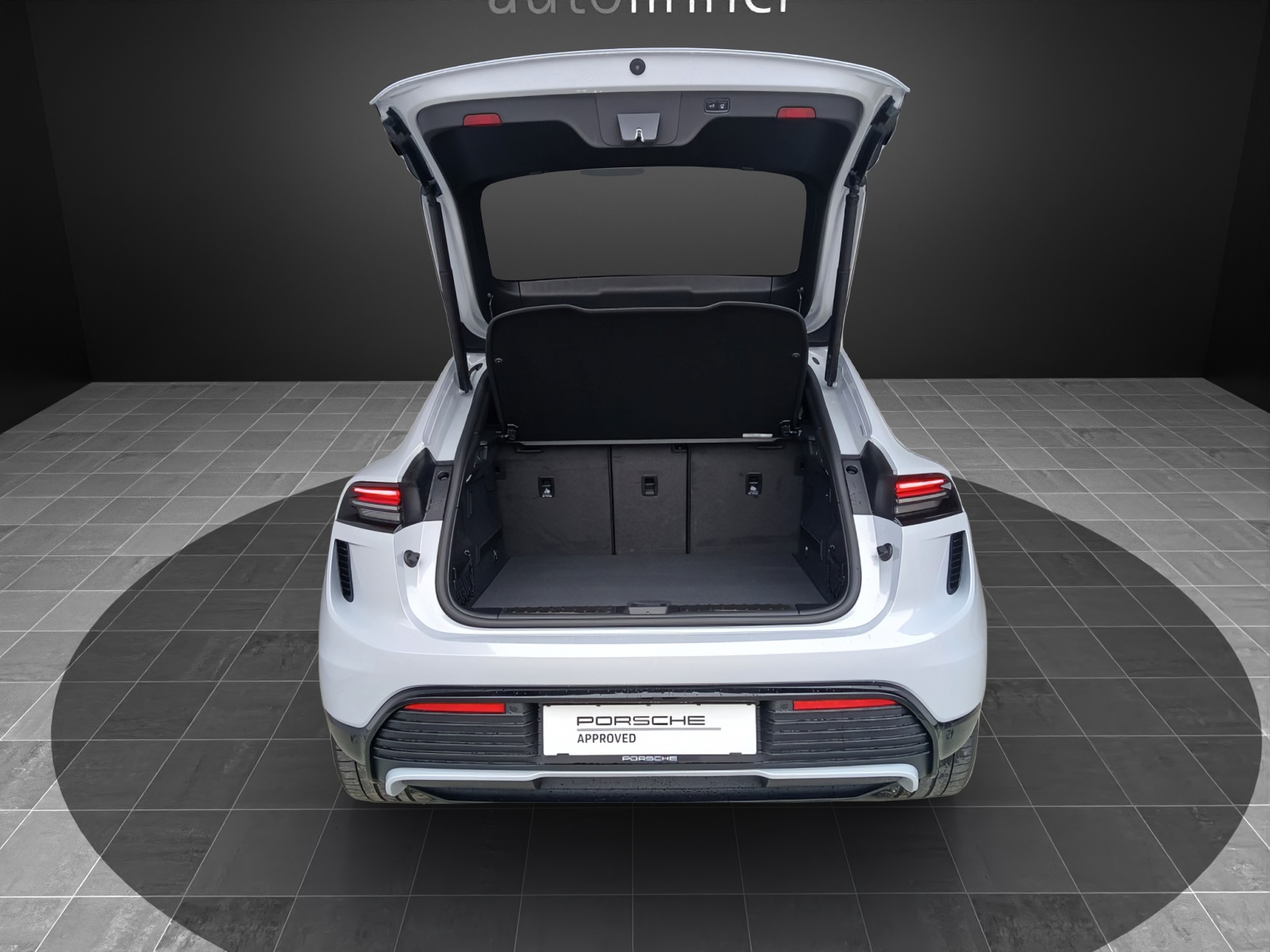 PORSCHE Macan Turbo 100kWh-image-10