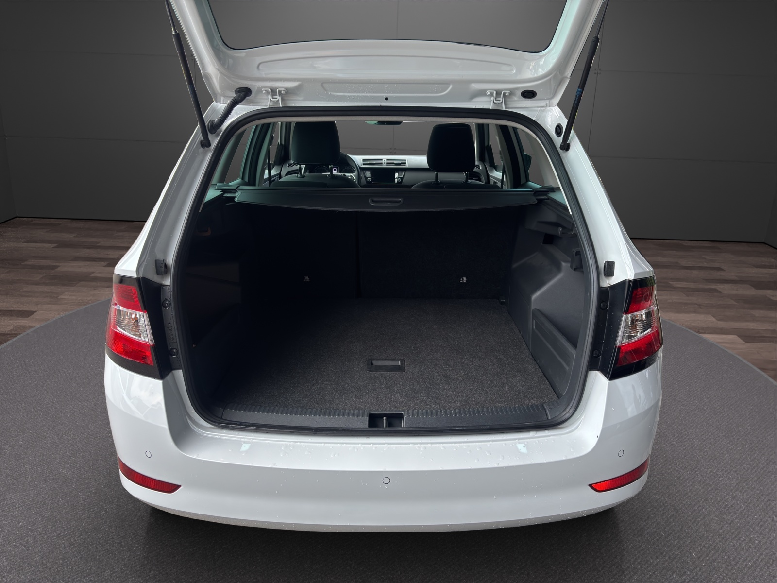 SKODA Fabia Combi 1.0 TSI Ambition DSG-image-11