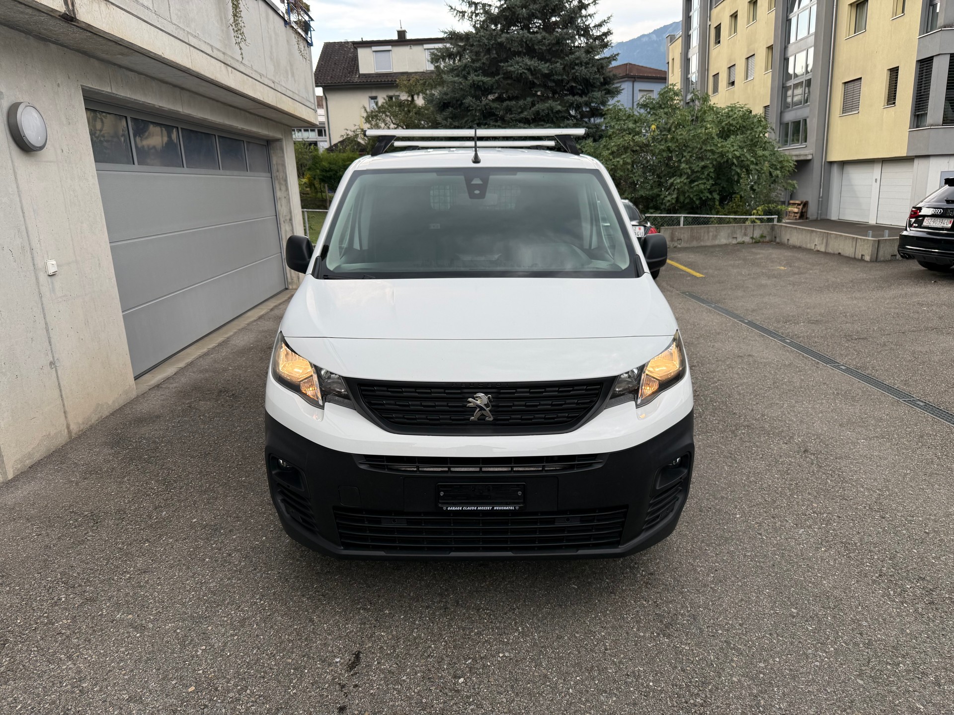 PEUGEOT Partner 1.5 Blue HDi s/s Asphalt 650kg-image-1