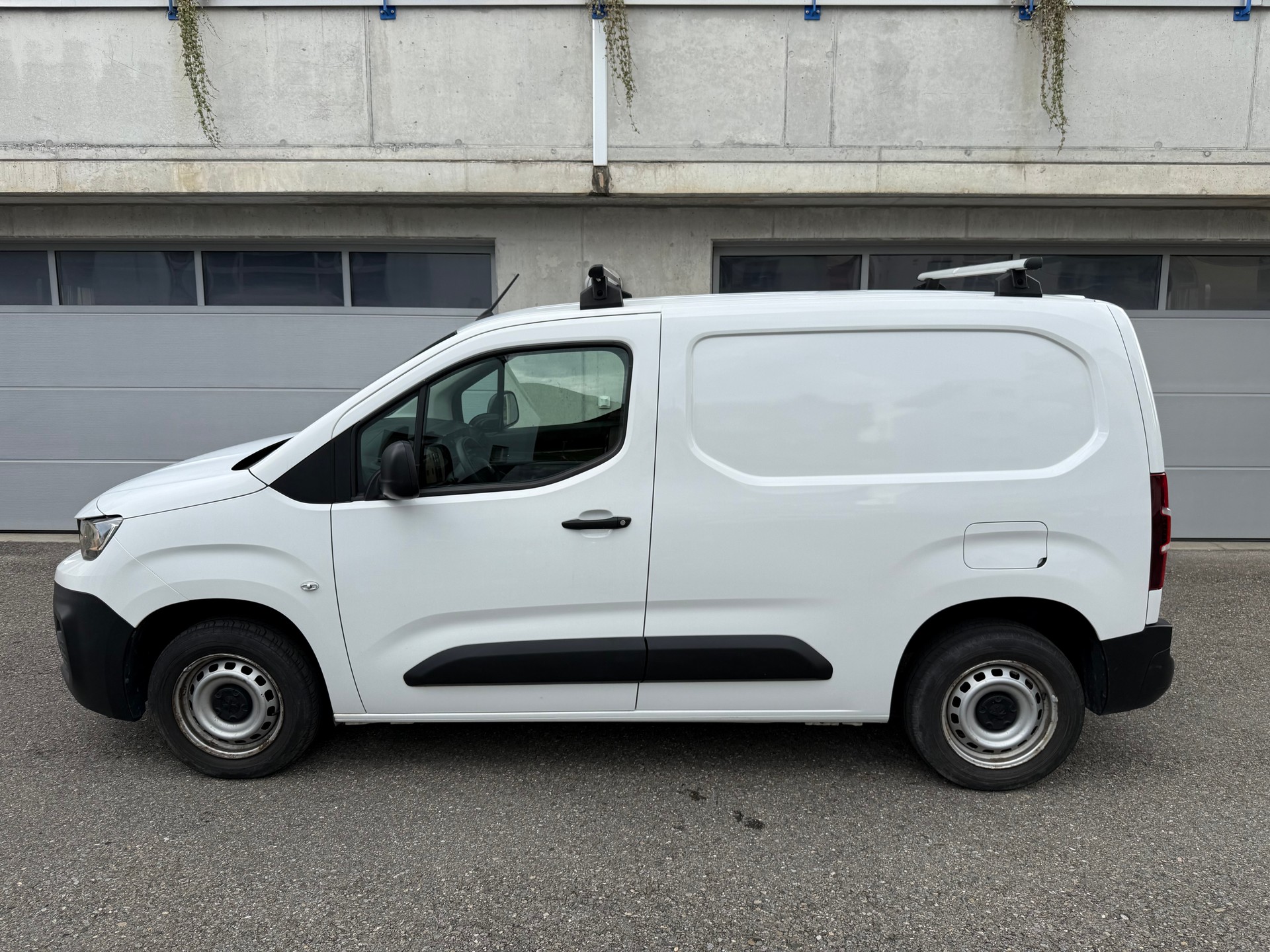 PEUGEOT Partner 1.5 Blue HDi s/s Asphalt 650kg-image-6
