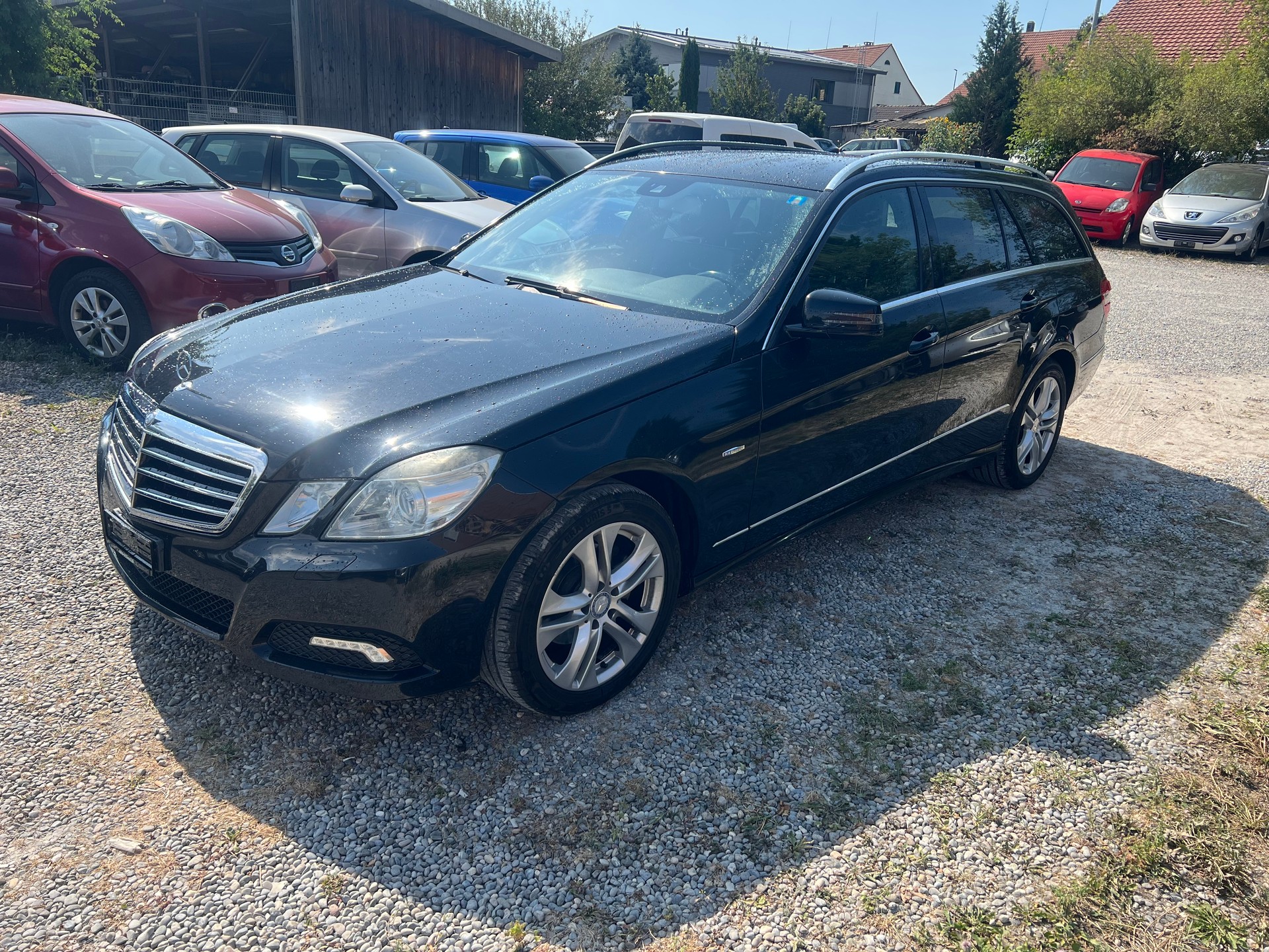 MERCEDES-BENZ E 200 CGI BlueEfficiency Avantgarde Automatic-image-0