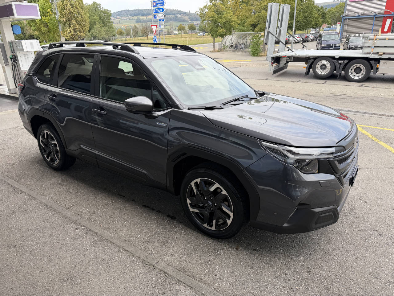 SUBARU Forester Station 2.0i e-Boxer Swiss Plus-image-3