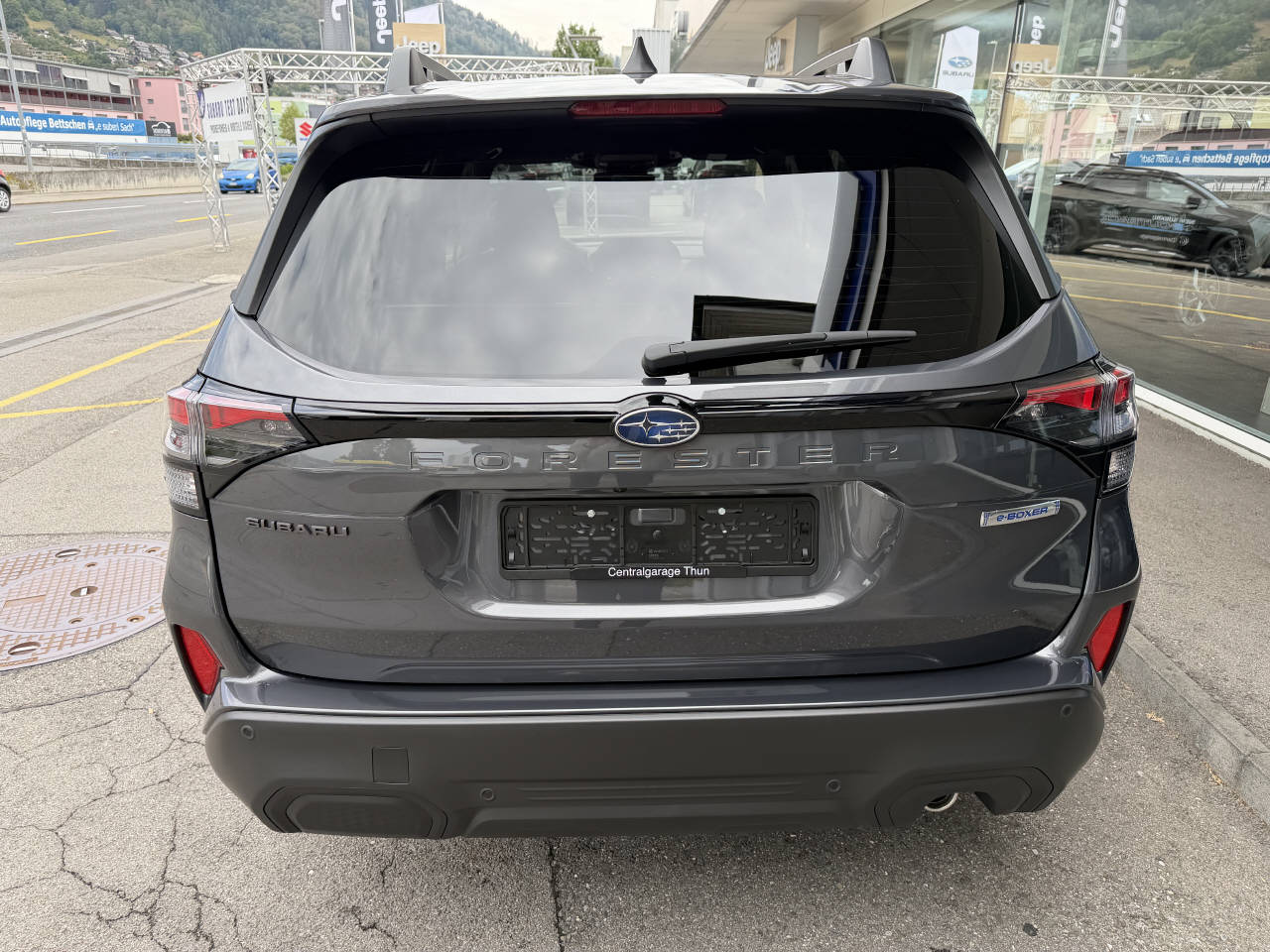 SUBARU Forester Station 2.0i e-Boxer Swiss Plus-image-5