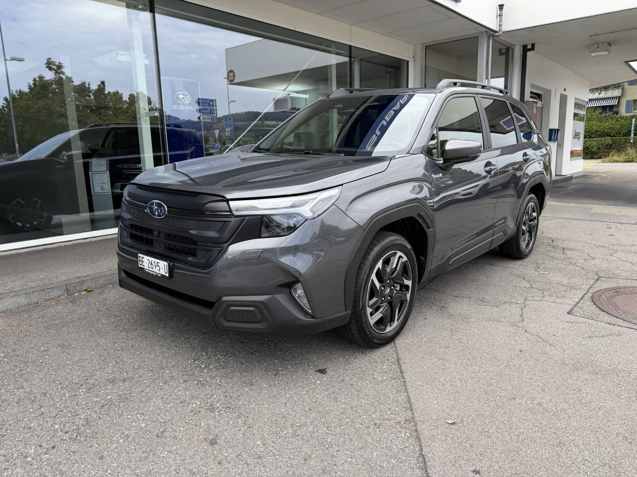 SUBARU Forester Station 2.0i e-Boxer Swiss Plus-image-1