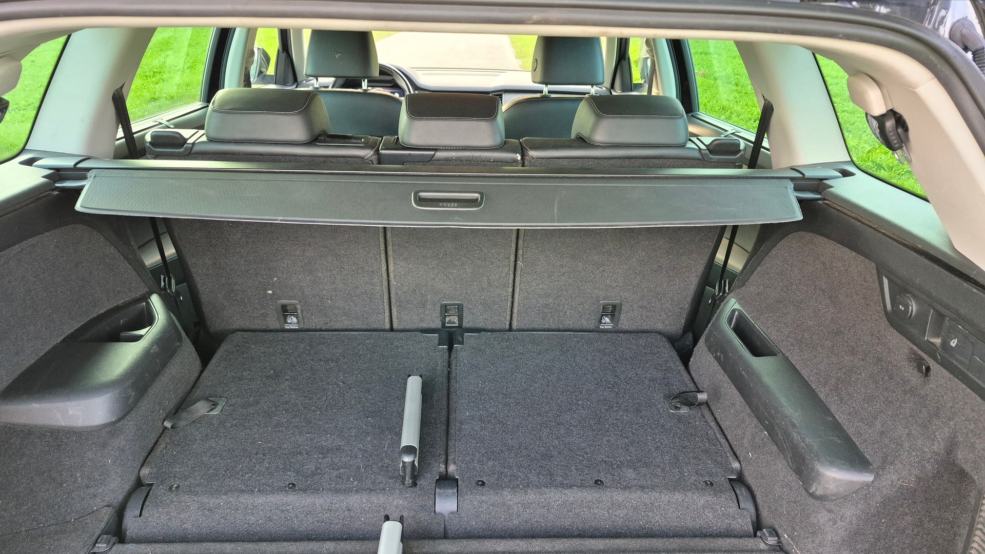 SKODA 2.0 TDI 4x4 DSG Style 7 Plätze-image-5
