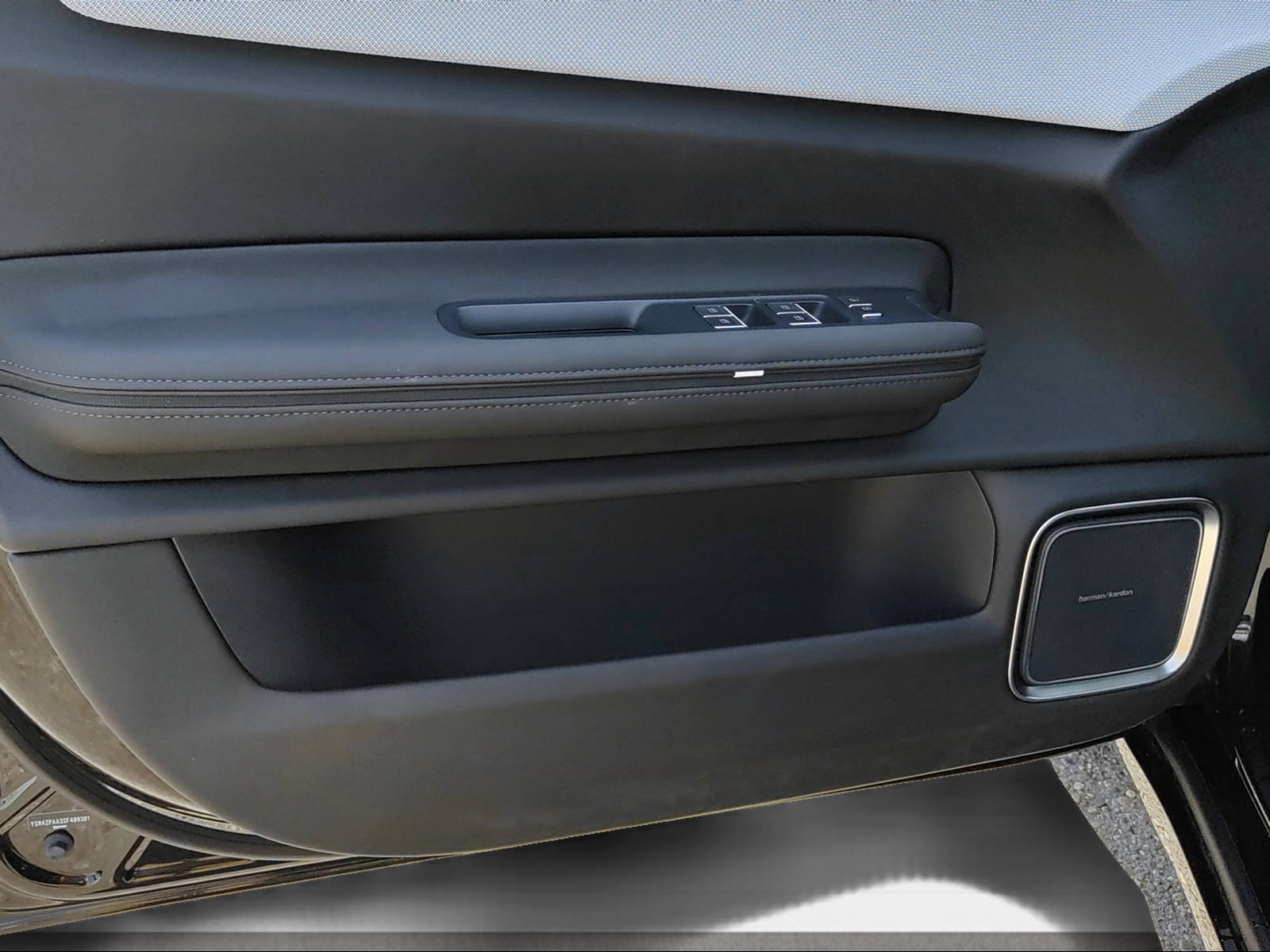 POLESTAR 4 Long Range Dual Motor-image-6