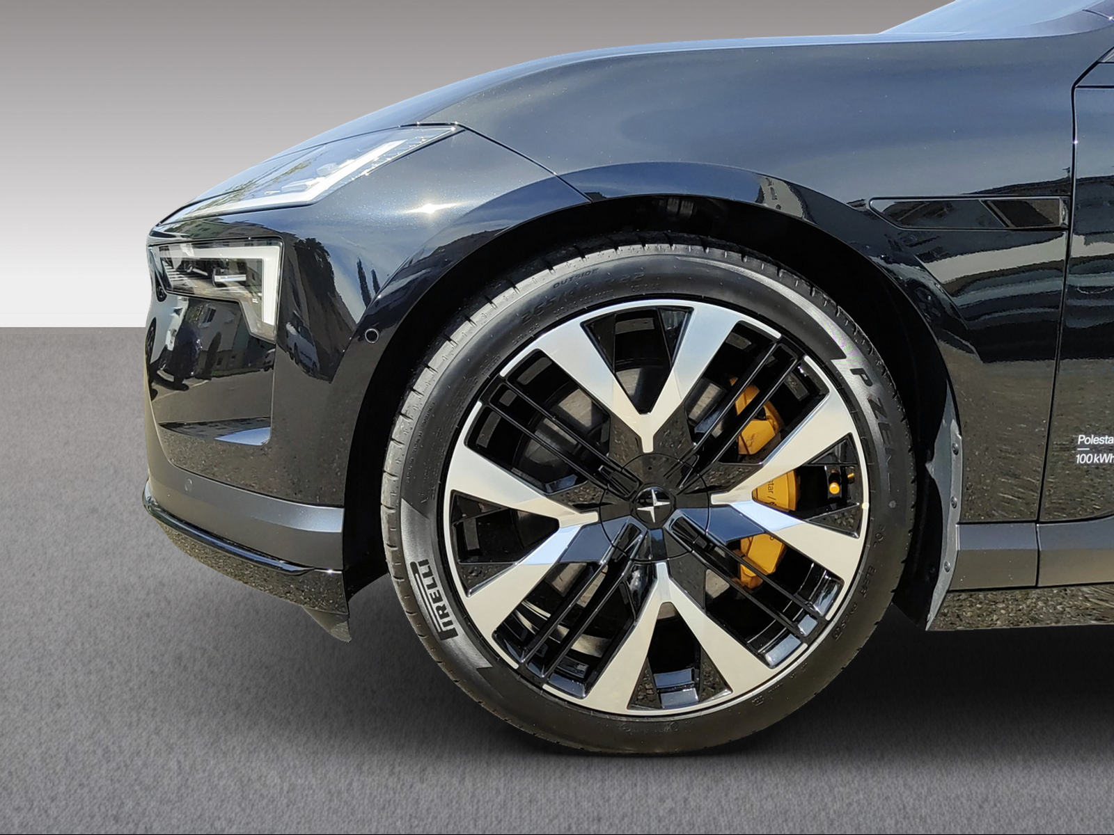 POLESTAR 4 Long Range Dual Motor-image-5