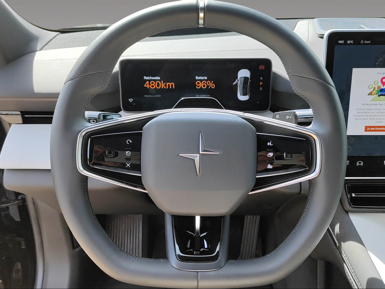 POLESTAR 4 Long Range Dual Motor-image-10