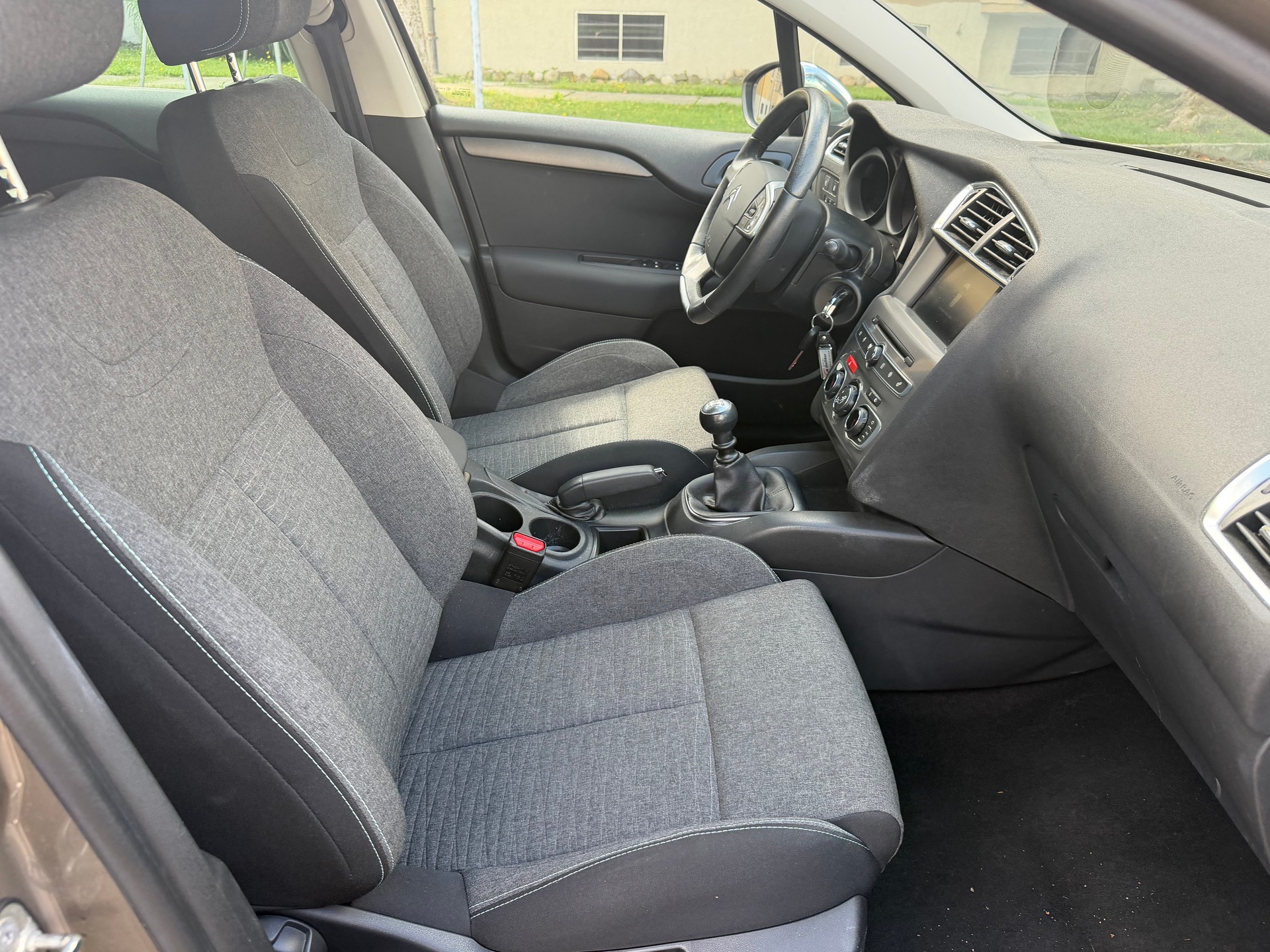 CITROEN C4 1.2 Pure Tech Feel Edition-image-14
