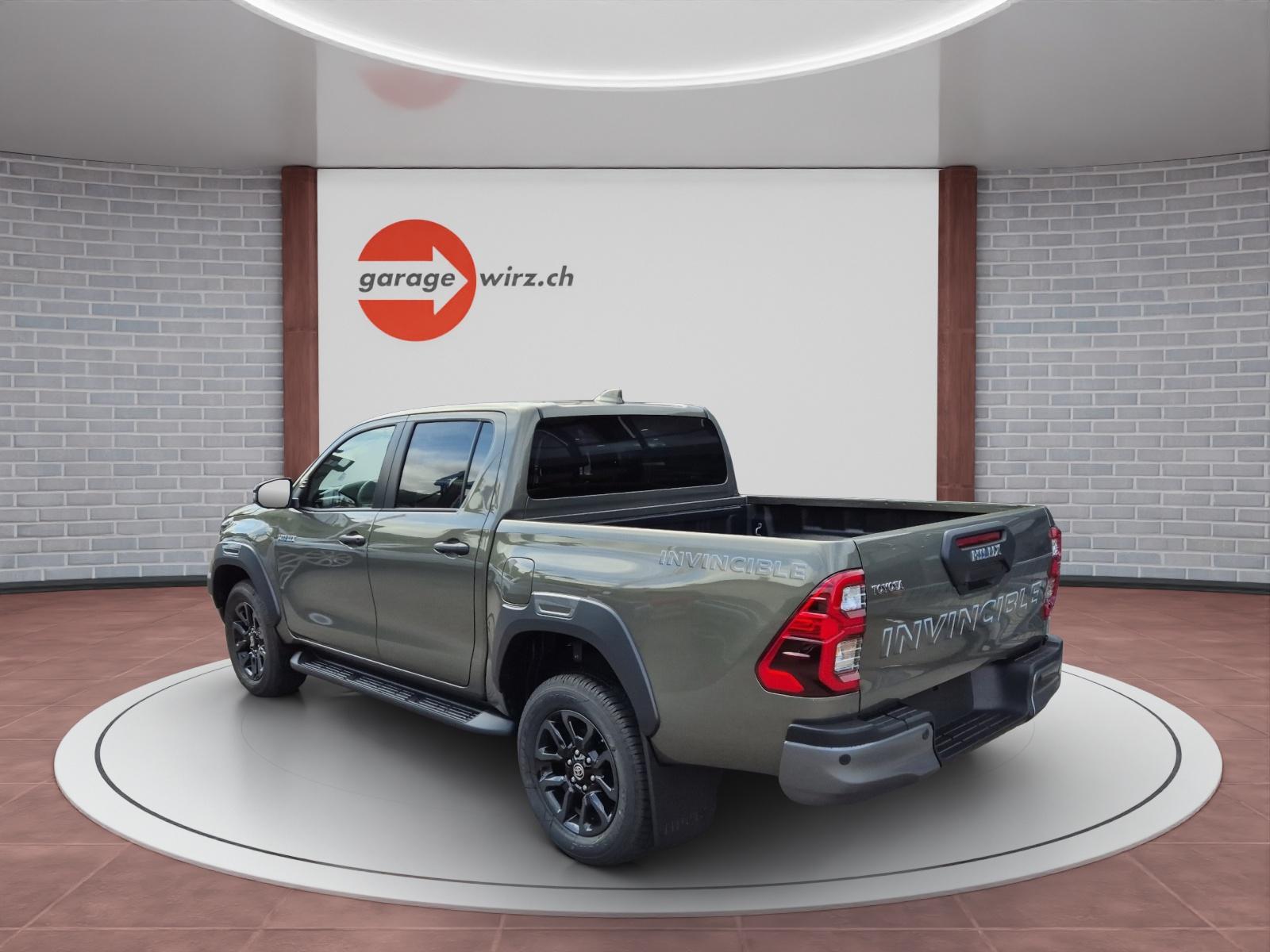 TOYOTA Hilux Double Cab.-Pick-up 2.8 D-4D MHEV 204 Invincible-image-2