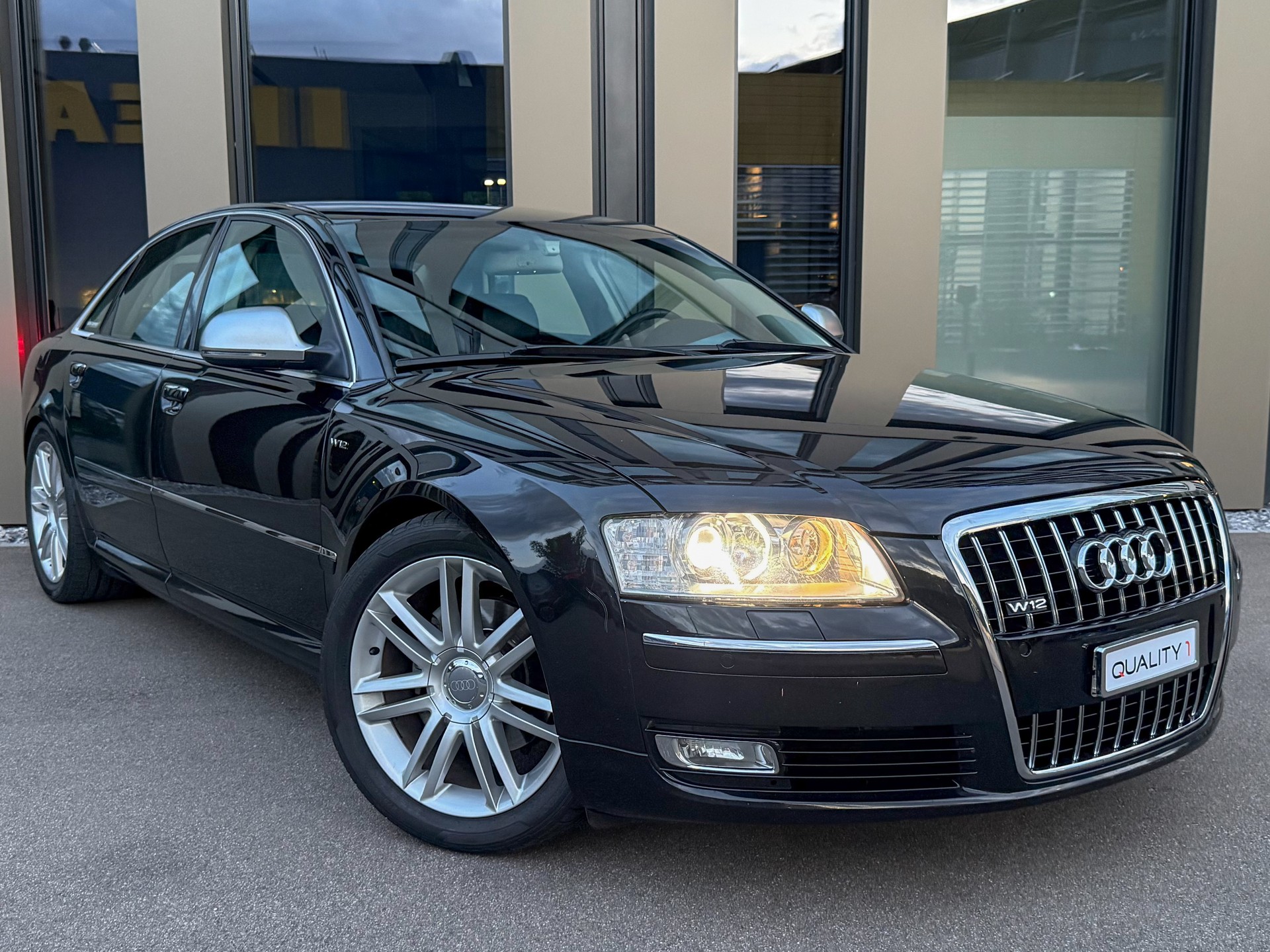 AUDI A8 3.0 TDI quattro tiptronic-image-6