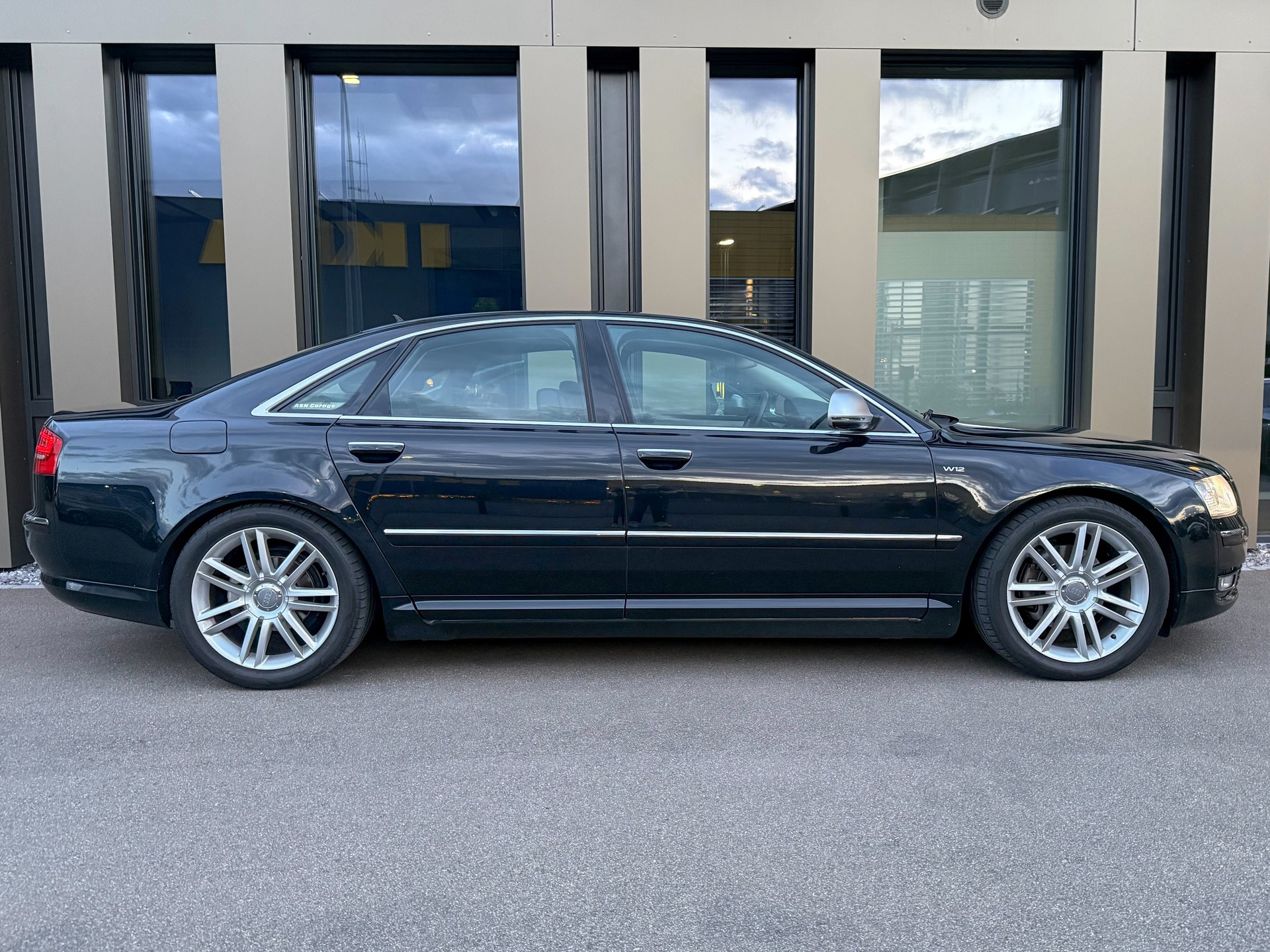 AUDI A8 3.0 TDI quattro tiptronic-image-5