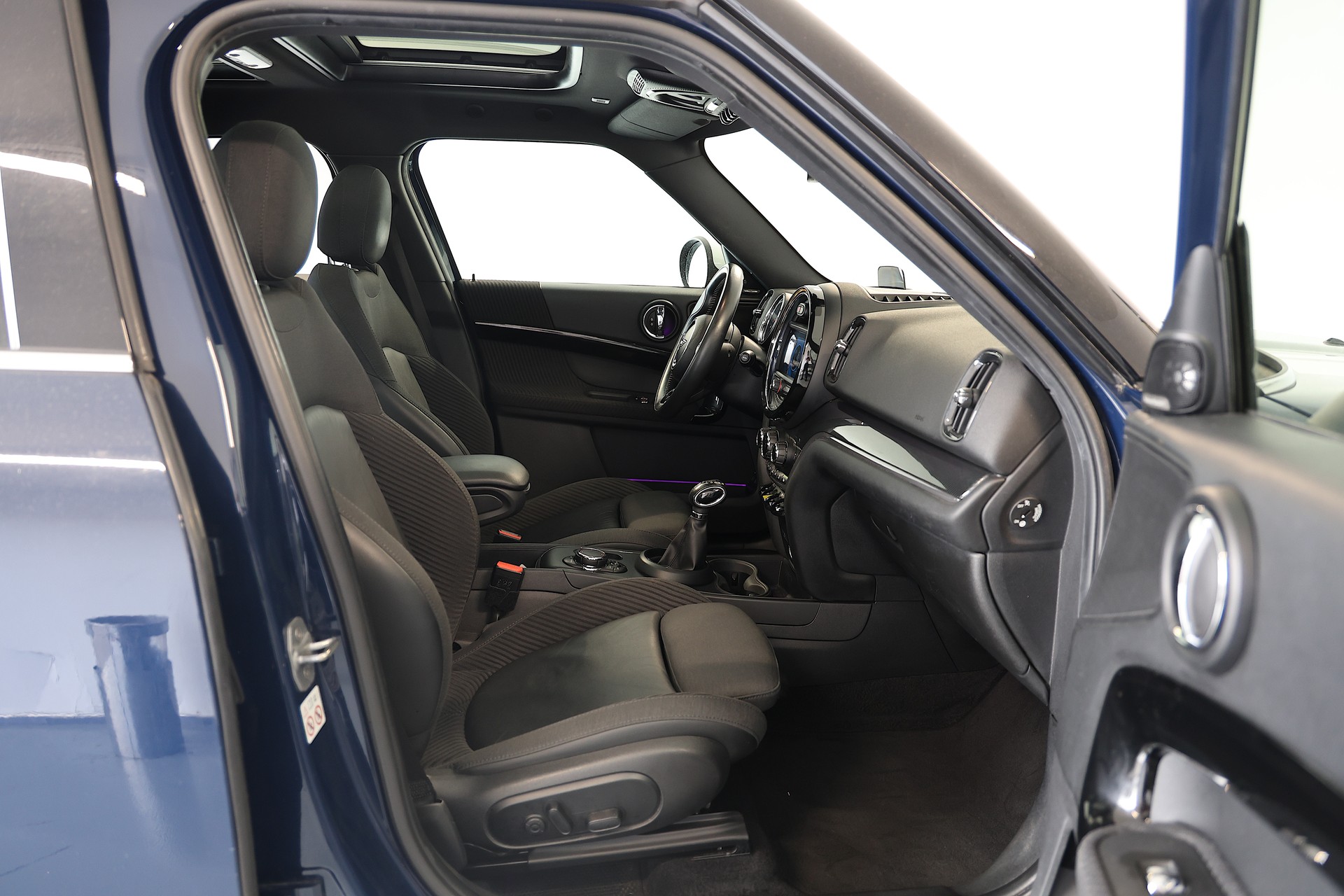 MINI Countryman F60 1.5i Cooper S E ALL4-image-15