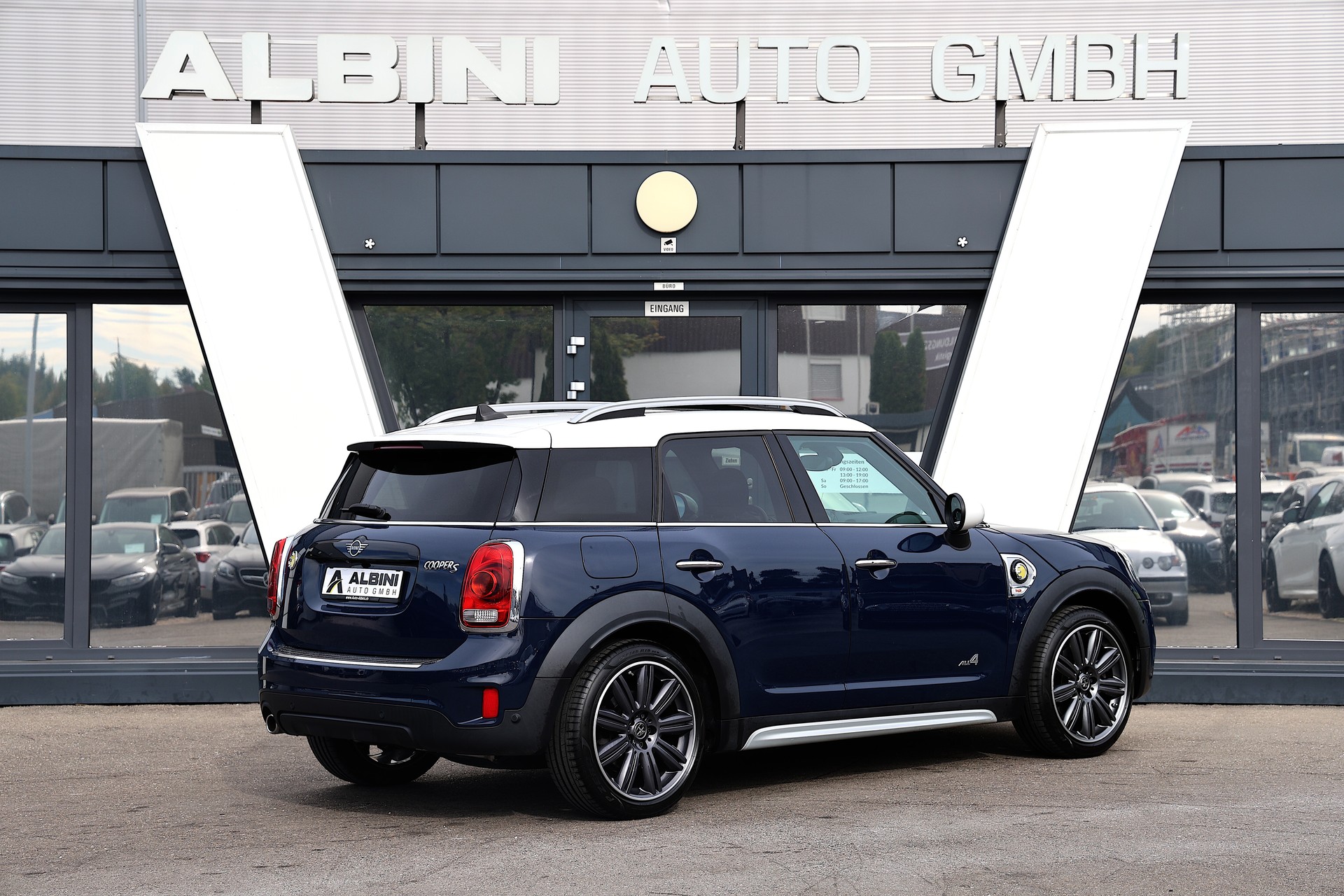 MINI Countryman F60 1.5i Cooper S E ALL4-showroom-element-3