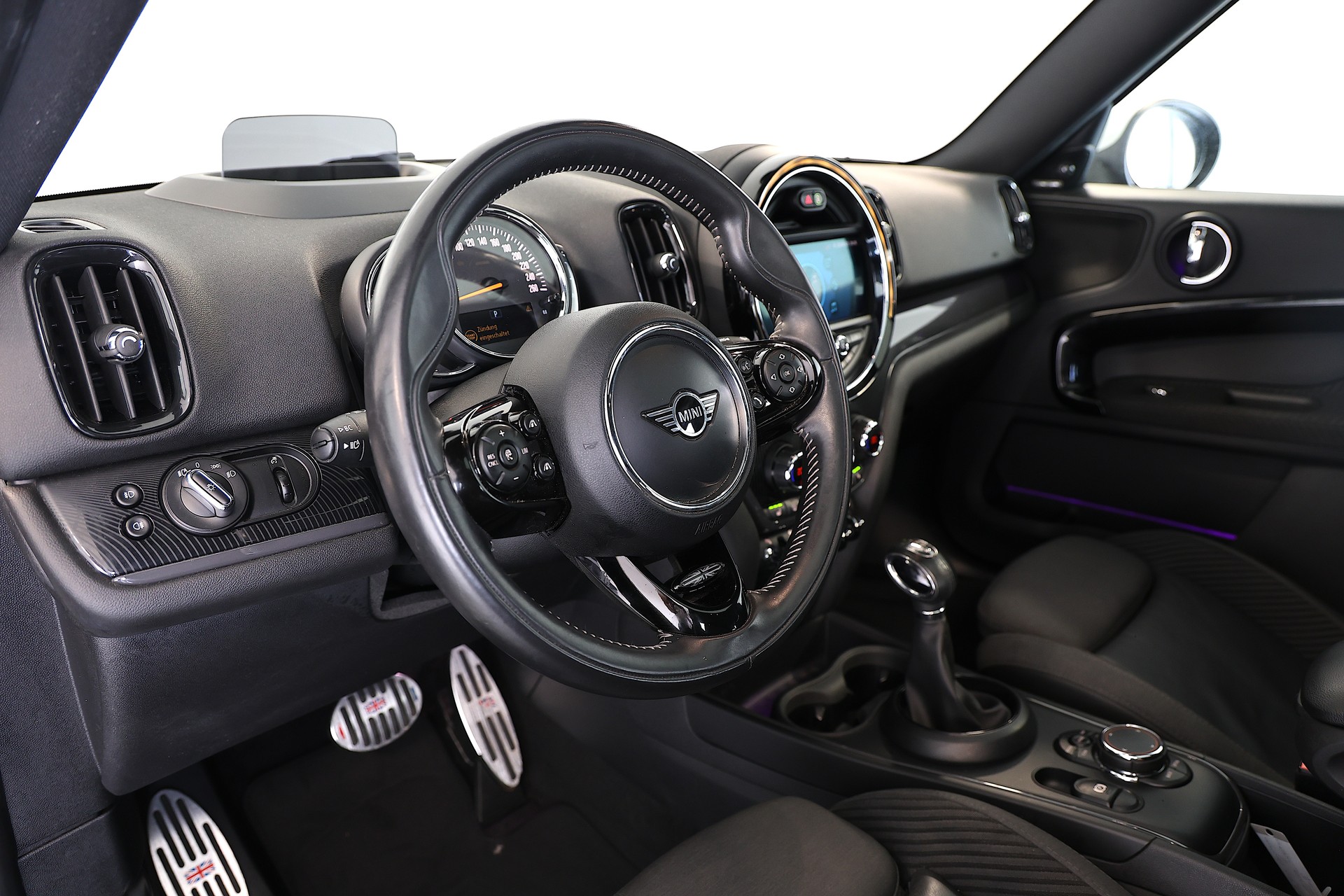MINI Countryman F60 1.5i Cooper S E ALL4-image-8