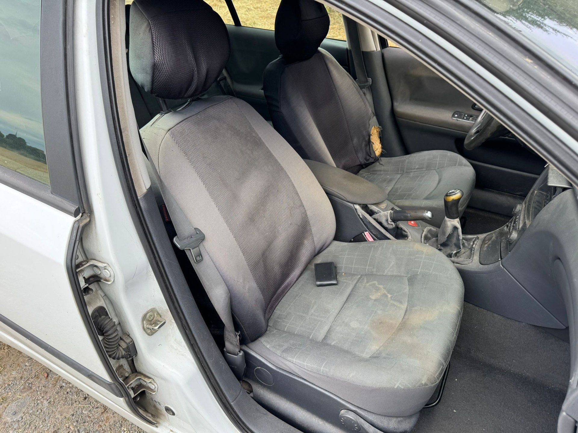 RENAULT Laguna Grandtour 1.8 16V Expression-image-12