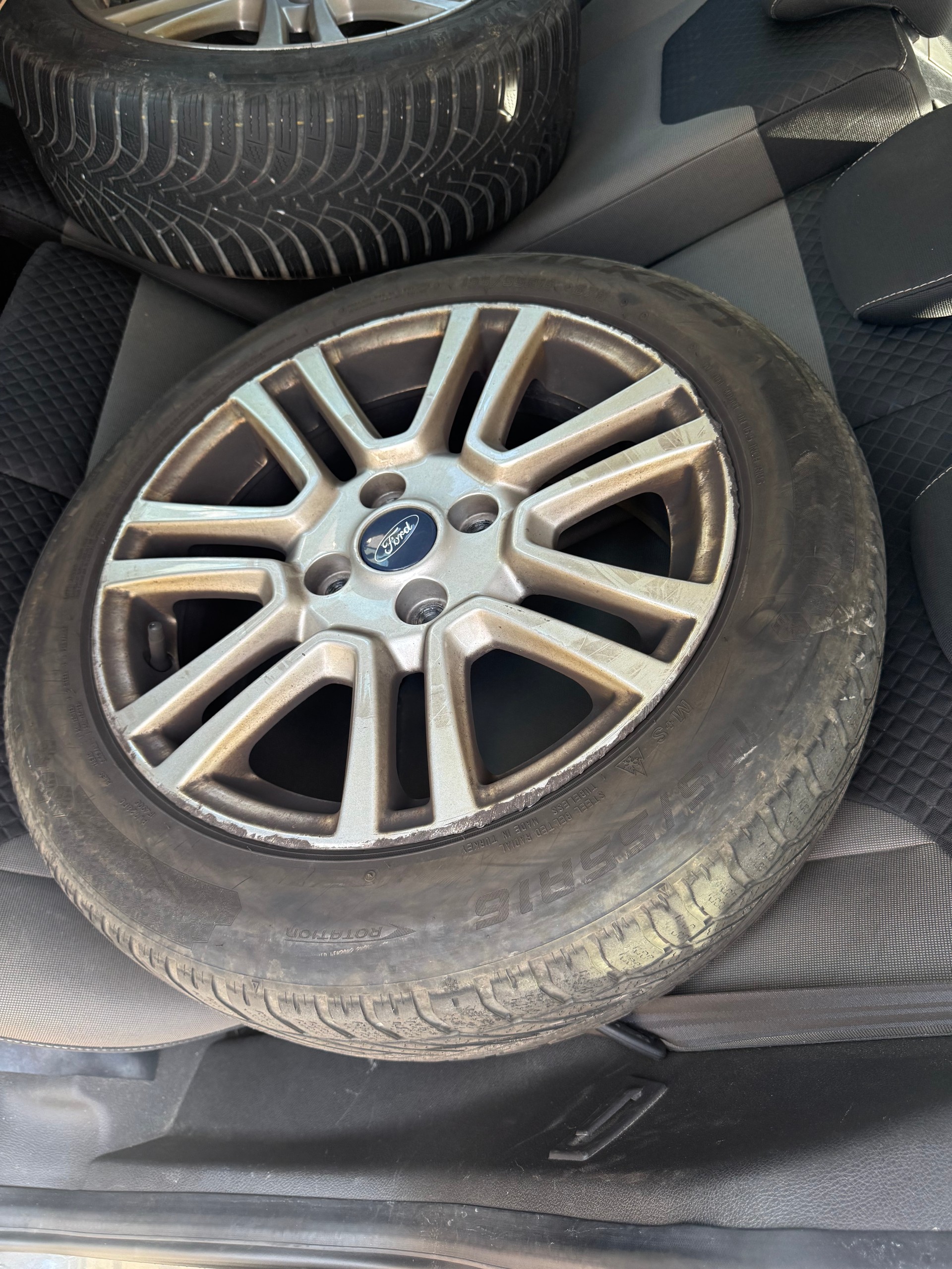 FORD Tourneo Courier 1.0 SCTi Trend-image-7
