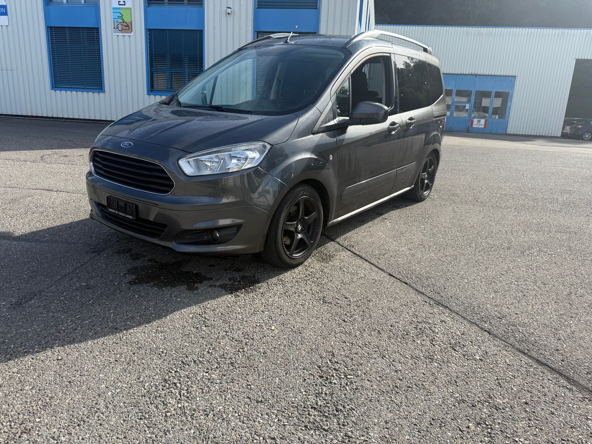 FORD Tourneo Courier 1.0 SCTi Trend-image-0
