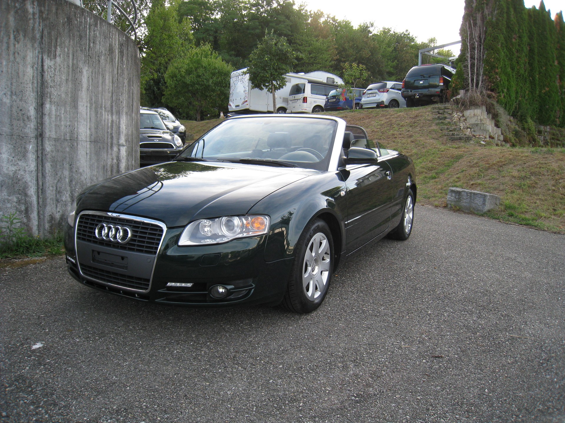AUDI A4 Cabriolet 2.0T FSI-image-3
