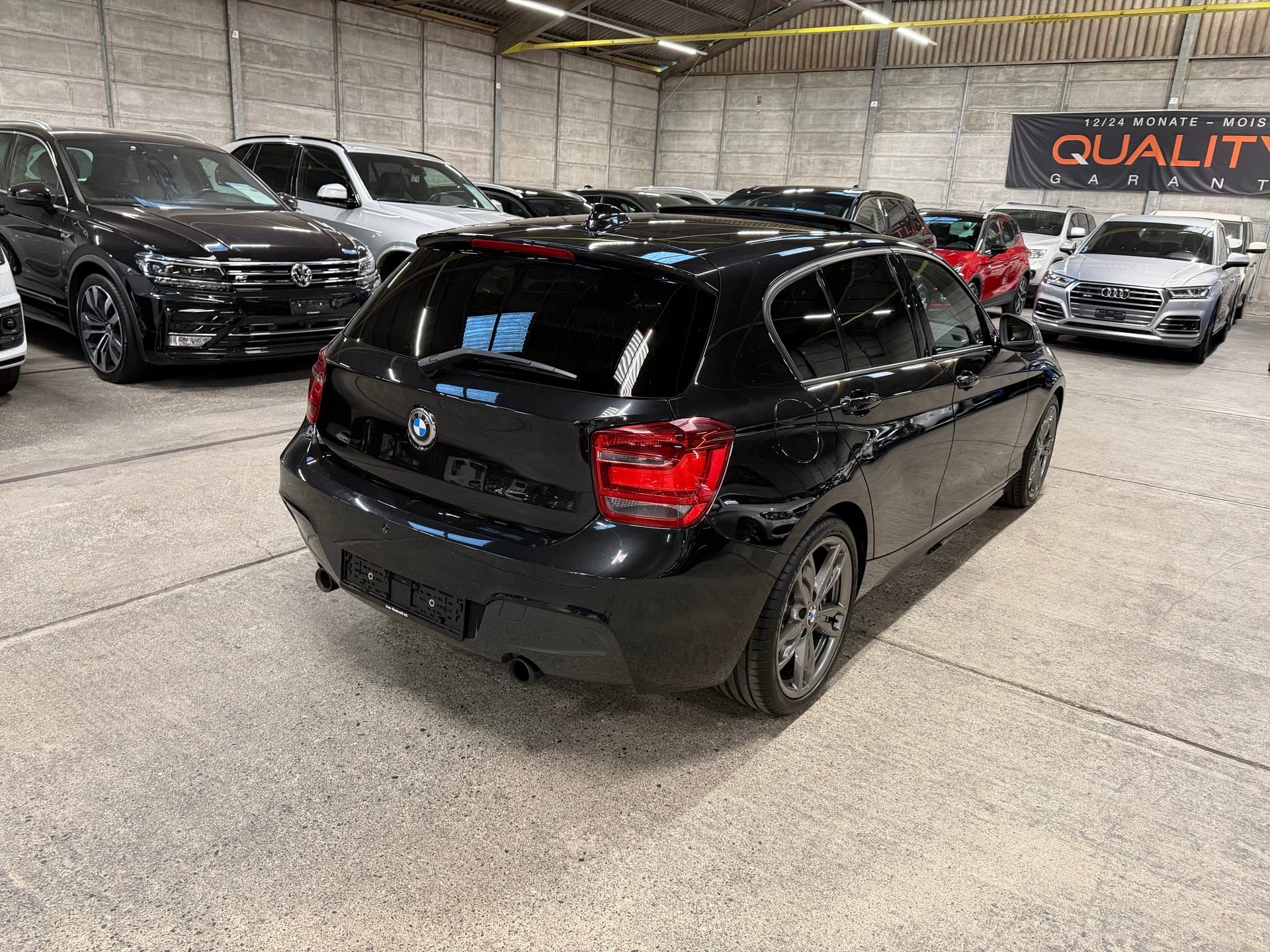 BMW M135i xDrive Steptronic-image-3