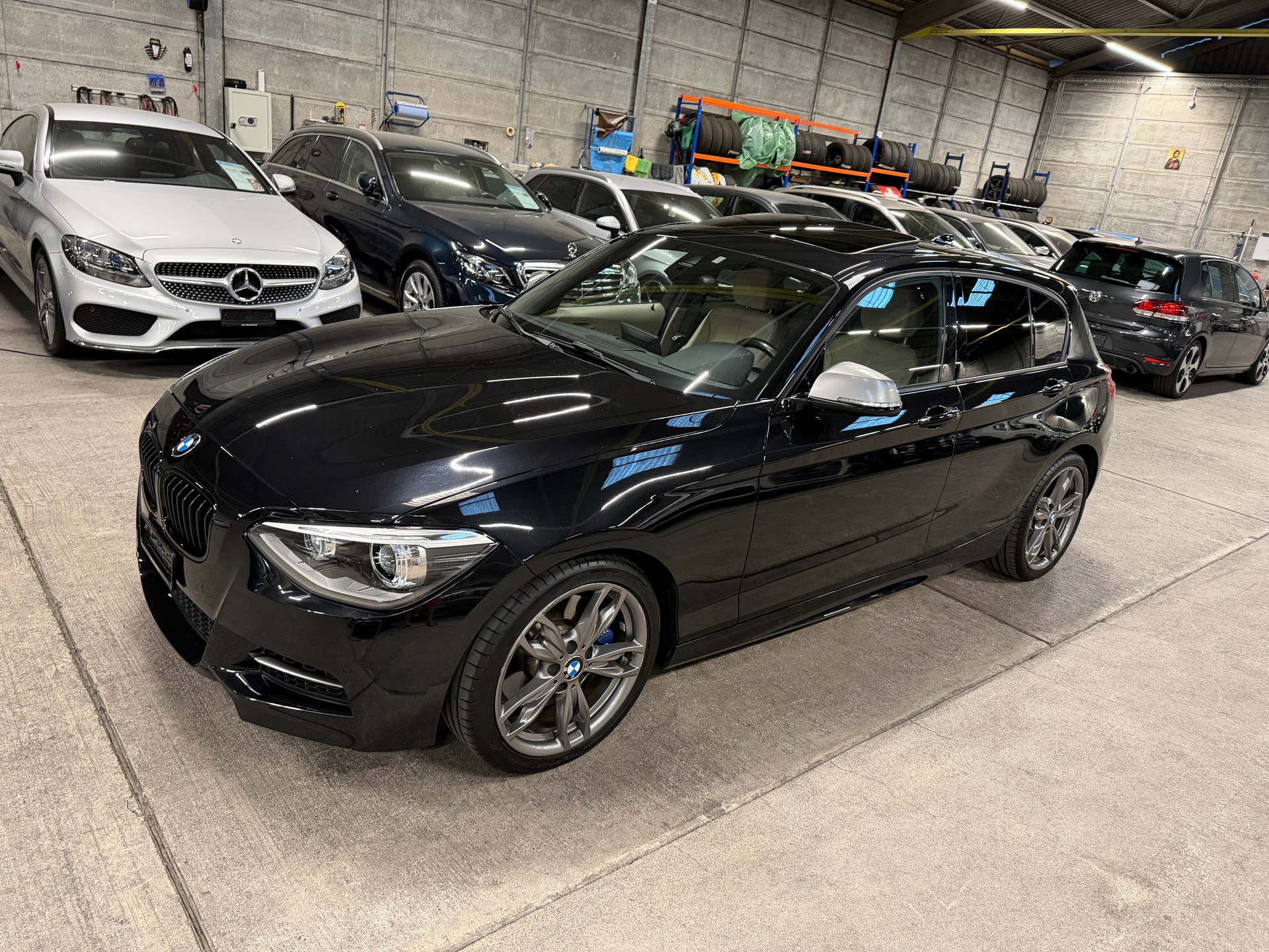 BMW M135i xDrive Steptronic-image-8
