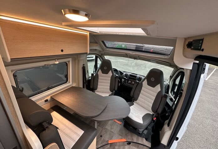 FIAT Sunlight Cliff 600 XV-image-7