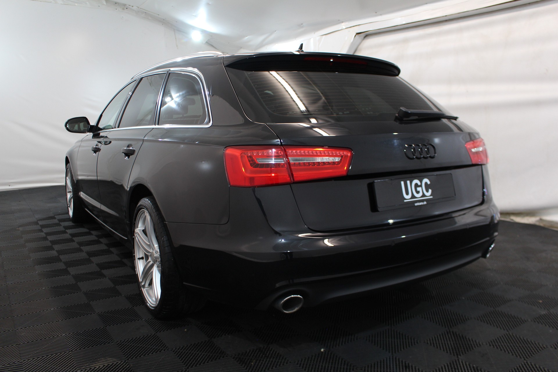 AUDI A6 Avant 3.0 V6 TDI 245 quattro S-Tr.-image-3