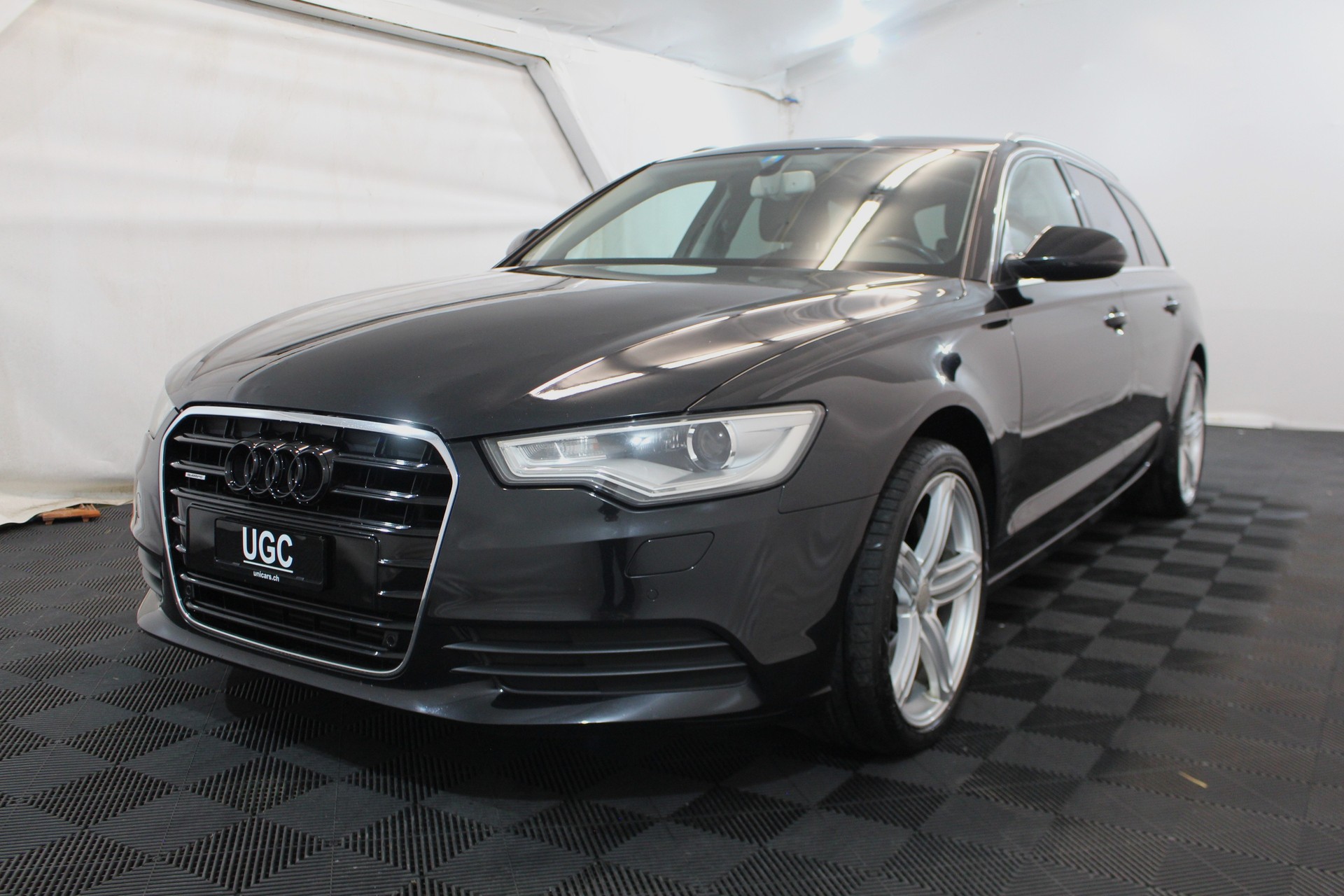 AUDI A6 Avant 3.0 V6 TDI 245 quattro S-Tr.-image-2