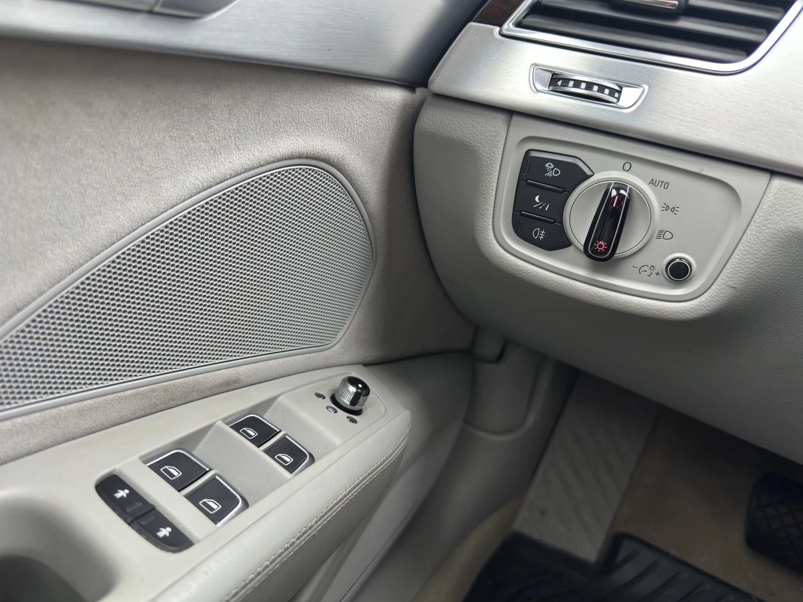 AUDI 4.2 TDI Quatro-image-26