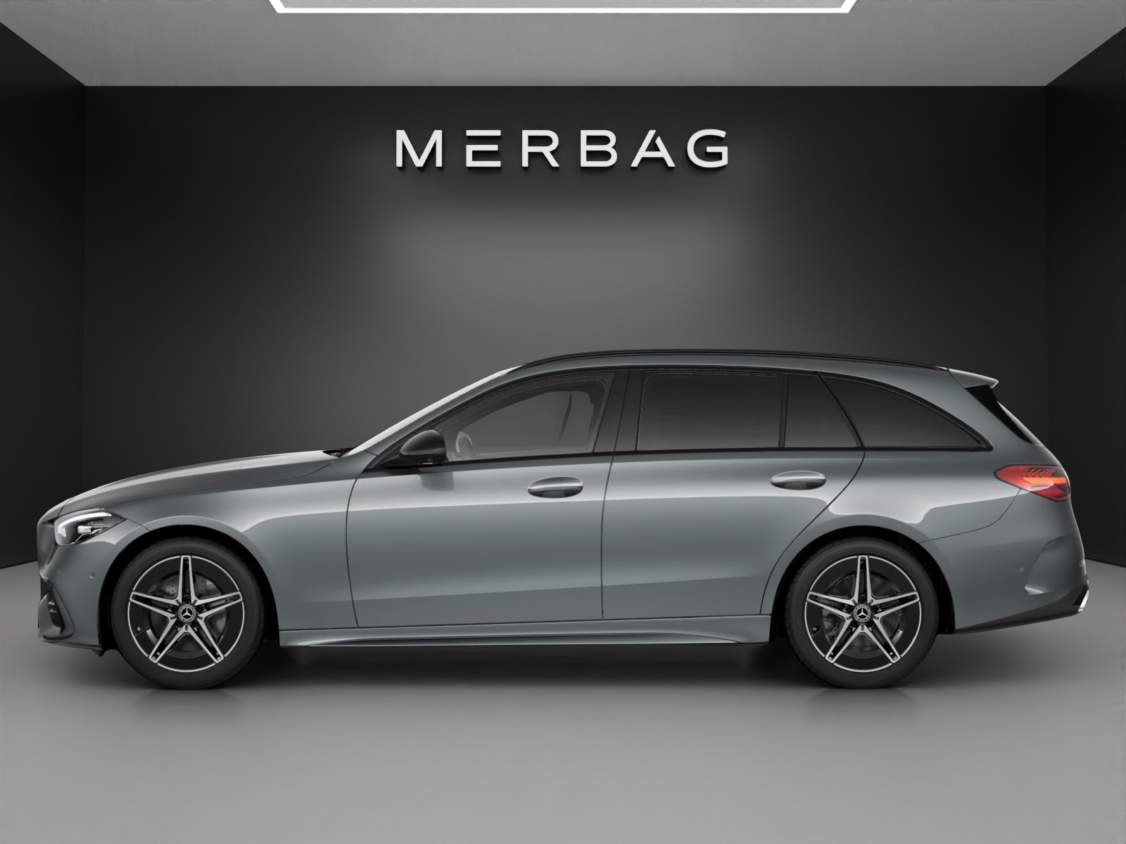 MERCEDES-BENZ C 220 d T 4Matic AMG Line-image-5