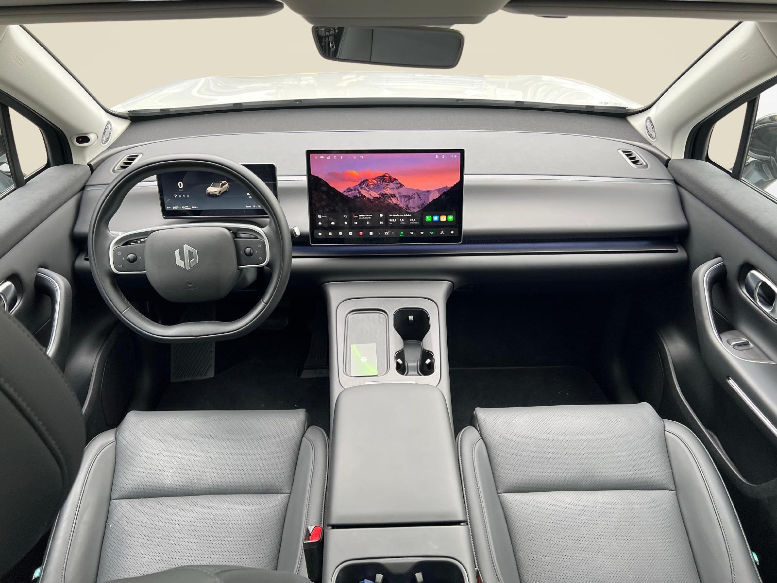 LEAPMOTOR C10 1.5 REEV Design-image-8