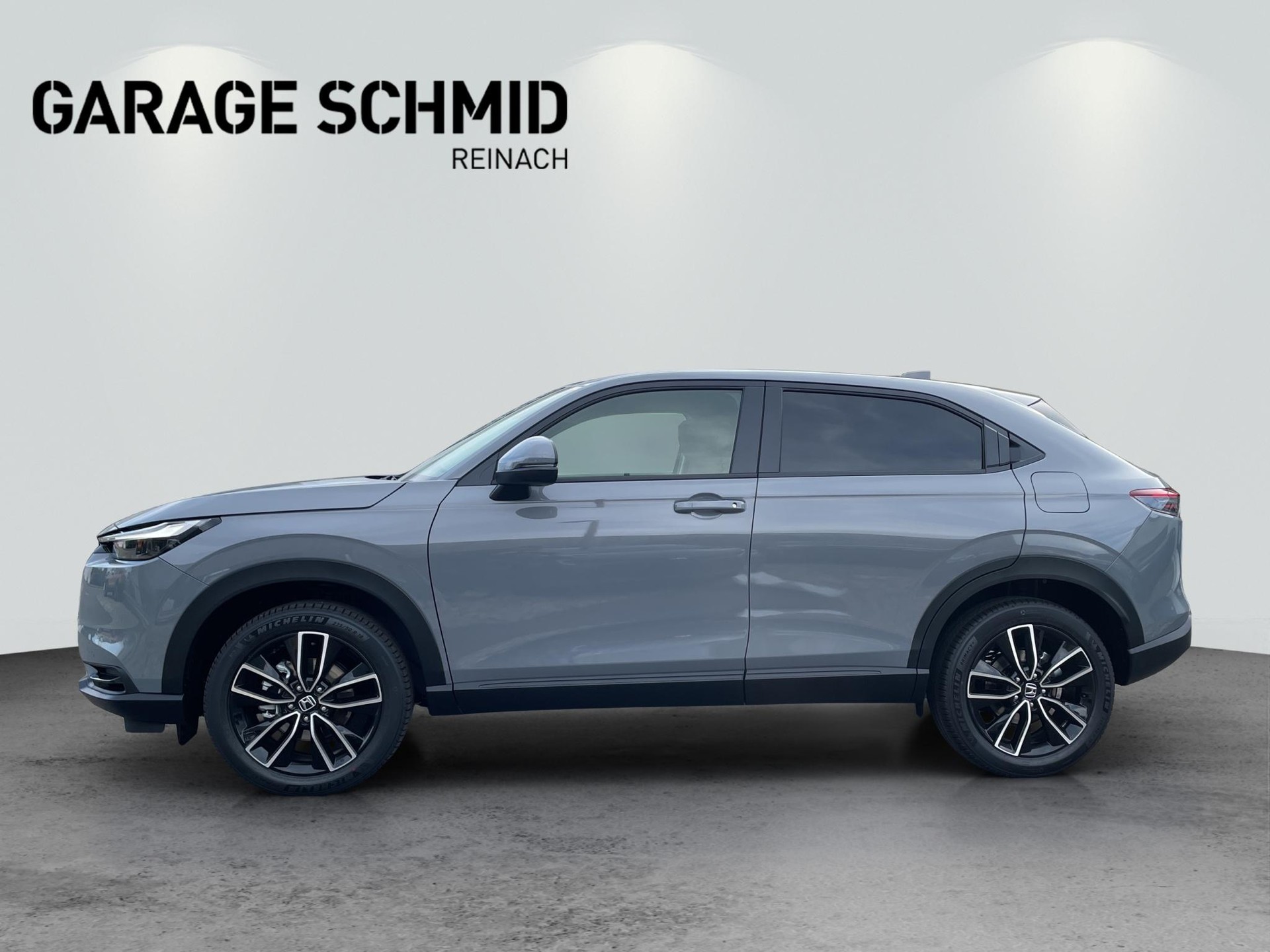 HONDA HR-V 1.5 i-MMD Elegance-showroom-element-3