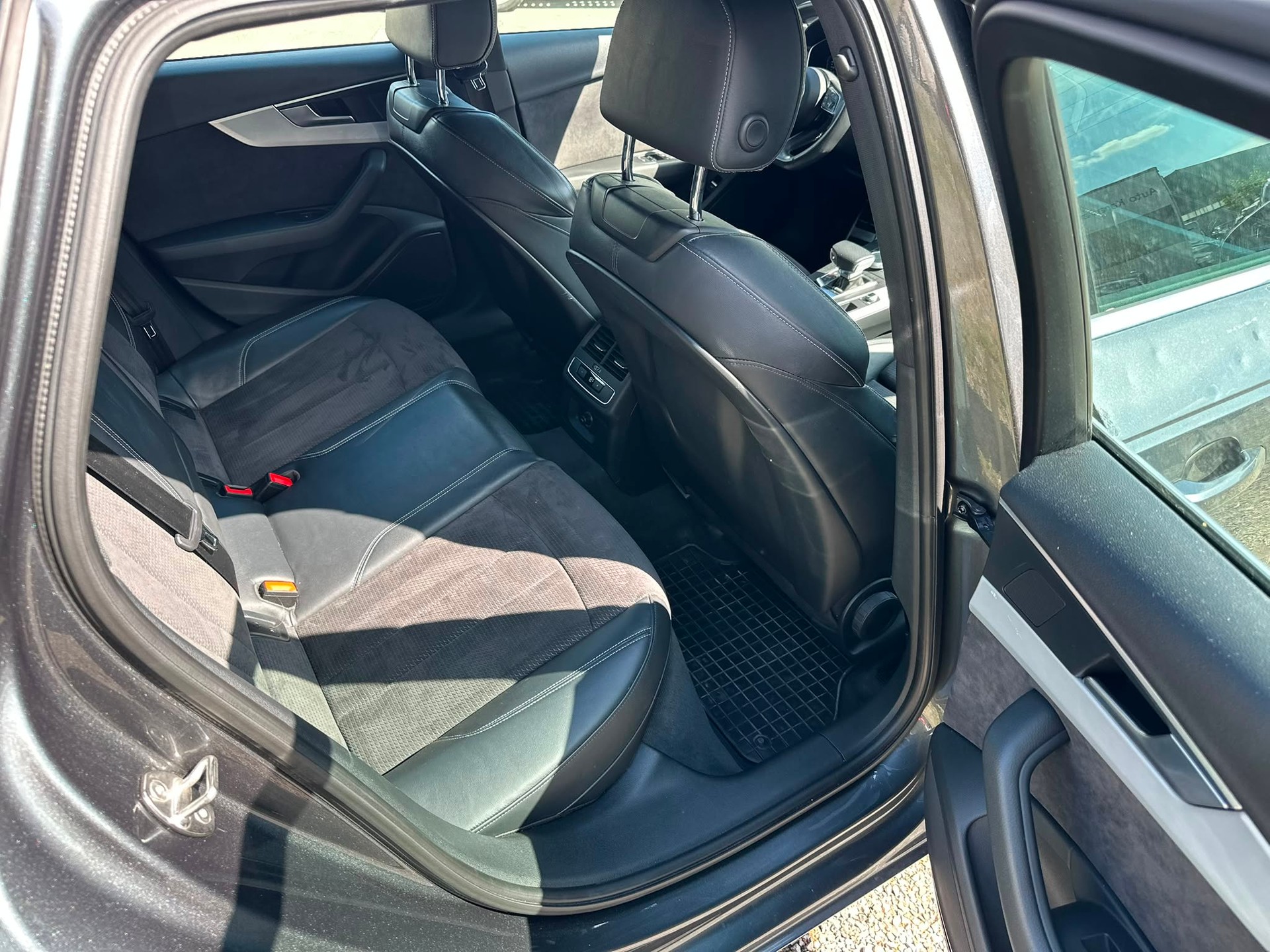 AUDI A4 Avant 2.0 TDI Sport quattro S-tronic-image-1
