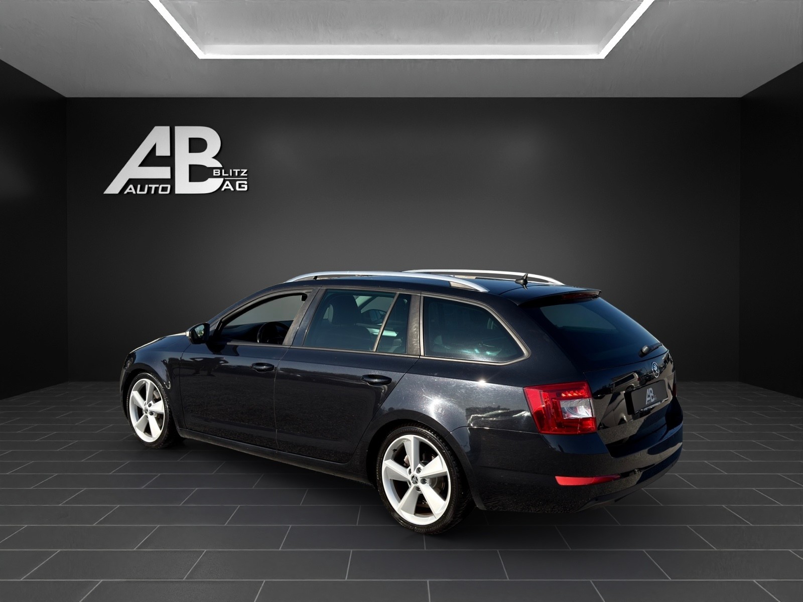 SKODA Octavia Combi 2.0 TDI Ambition DSG mit 150 PS-image-2